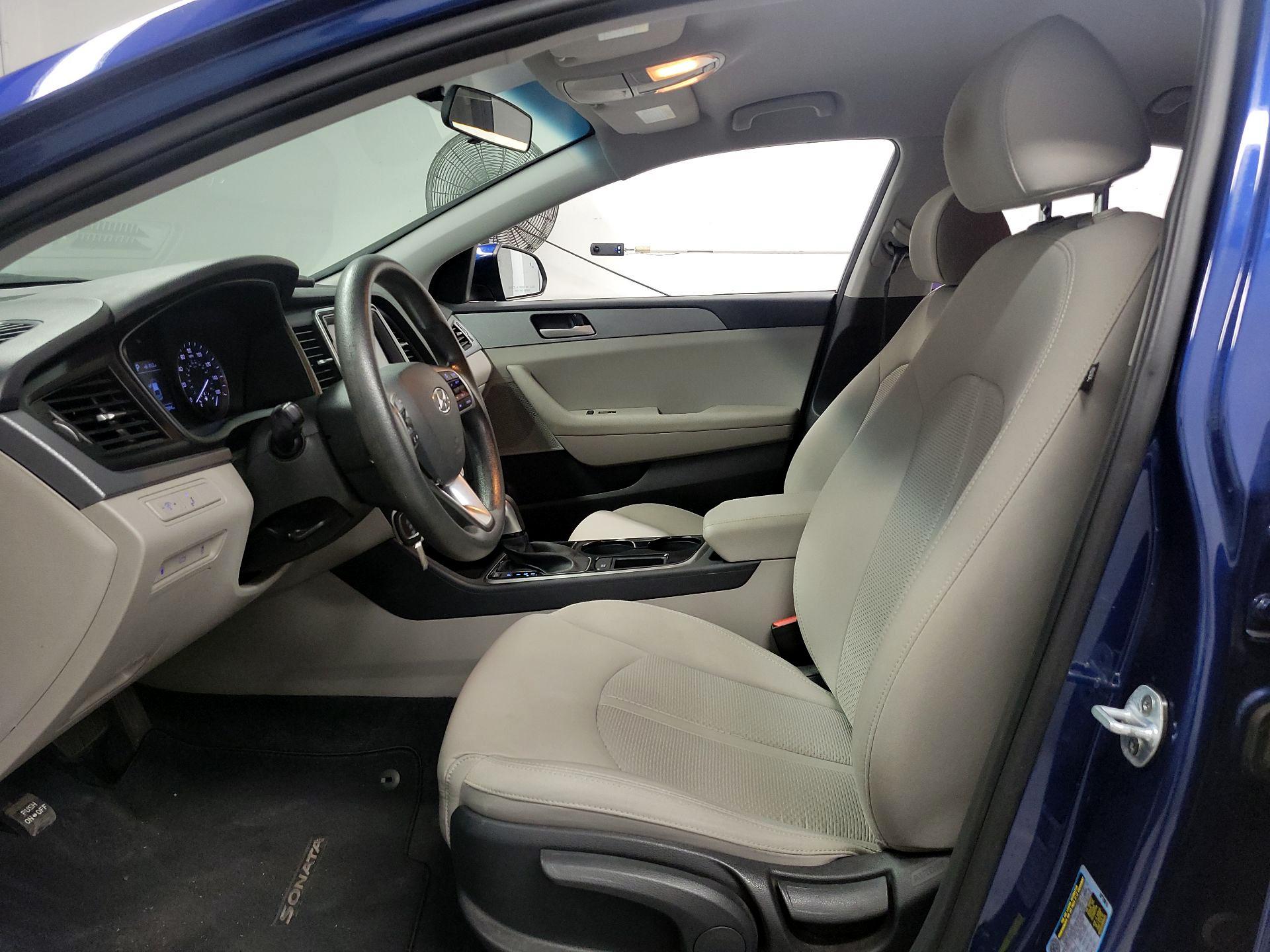 Thumbnail: 2019 Hyundai Sonata - 11