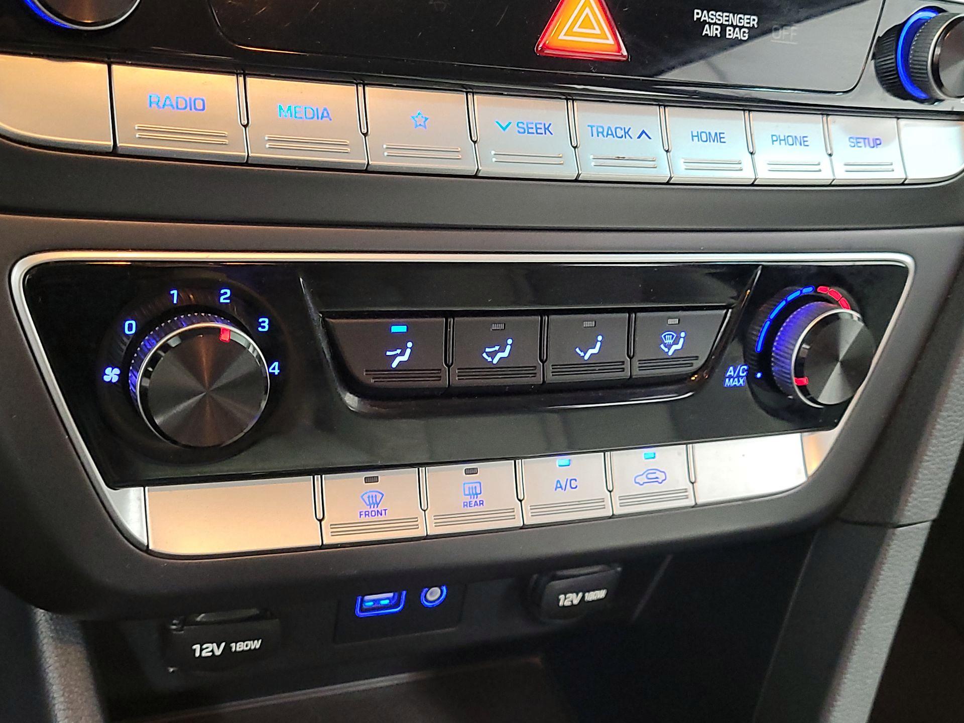 Thumbnail: 2019 Hyundai Sonata - 15