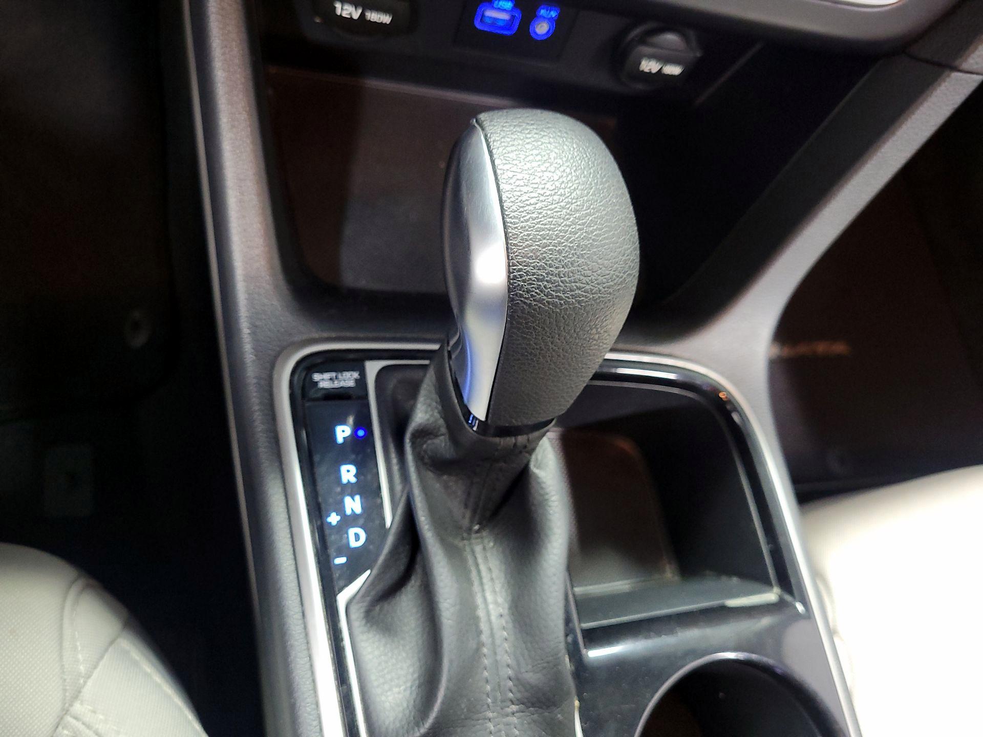 Thumbnail: 2019 Hyundai Sonata - 16