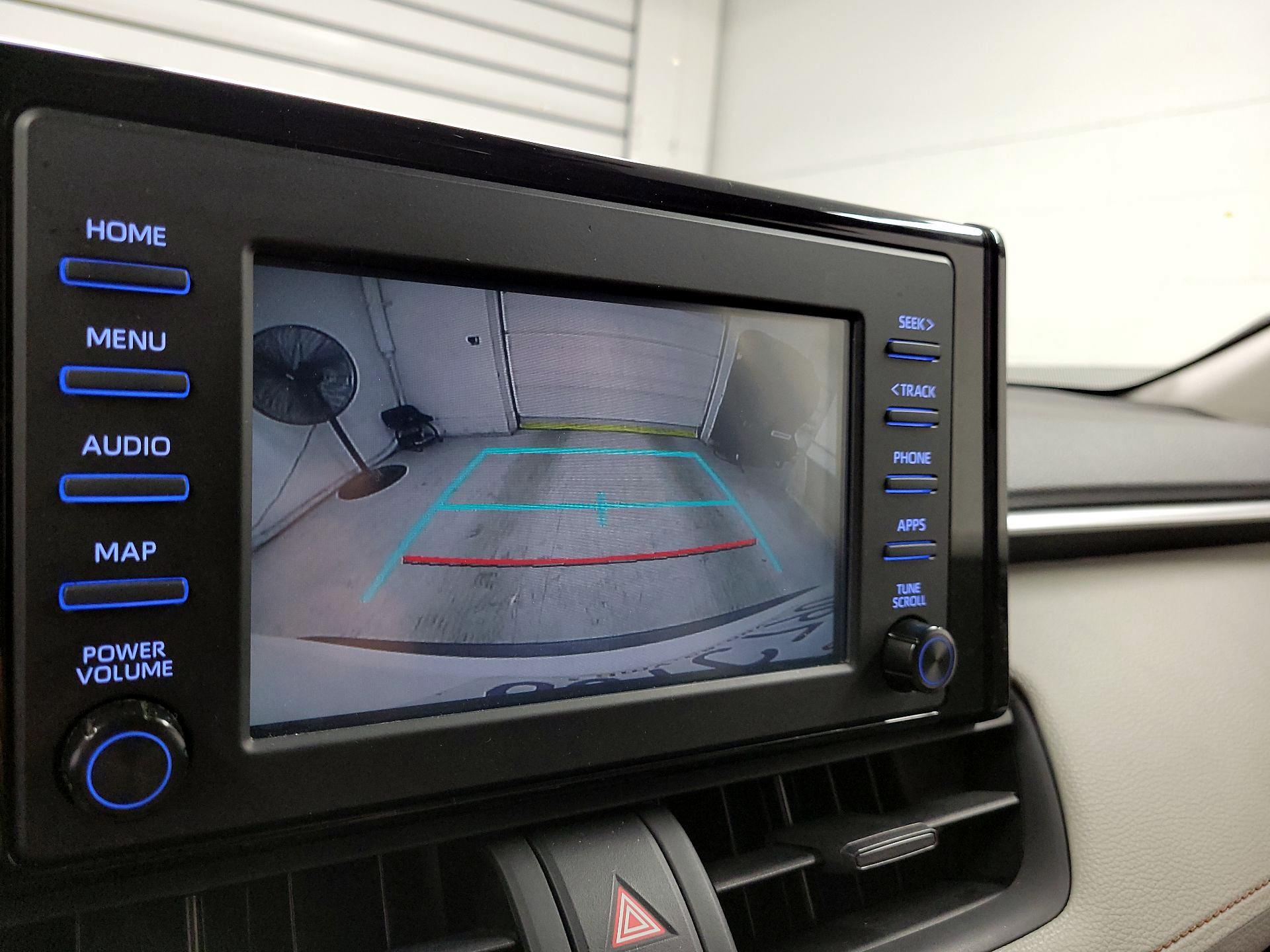 Thumbnail: 2019 Toyota RAV4 - 14