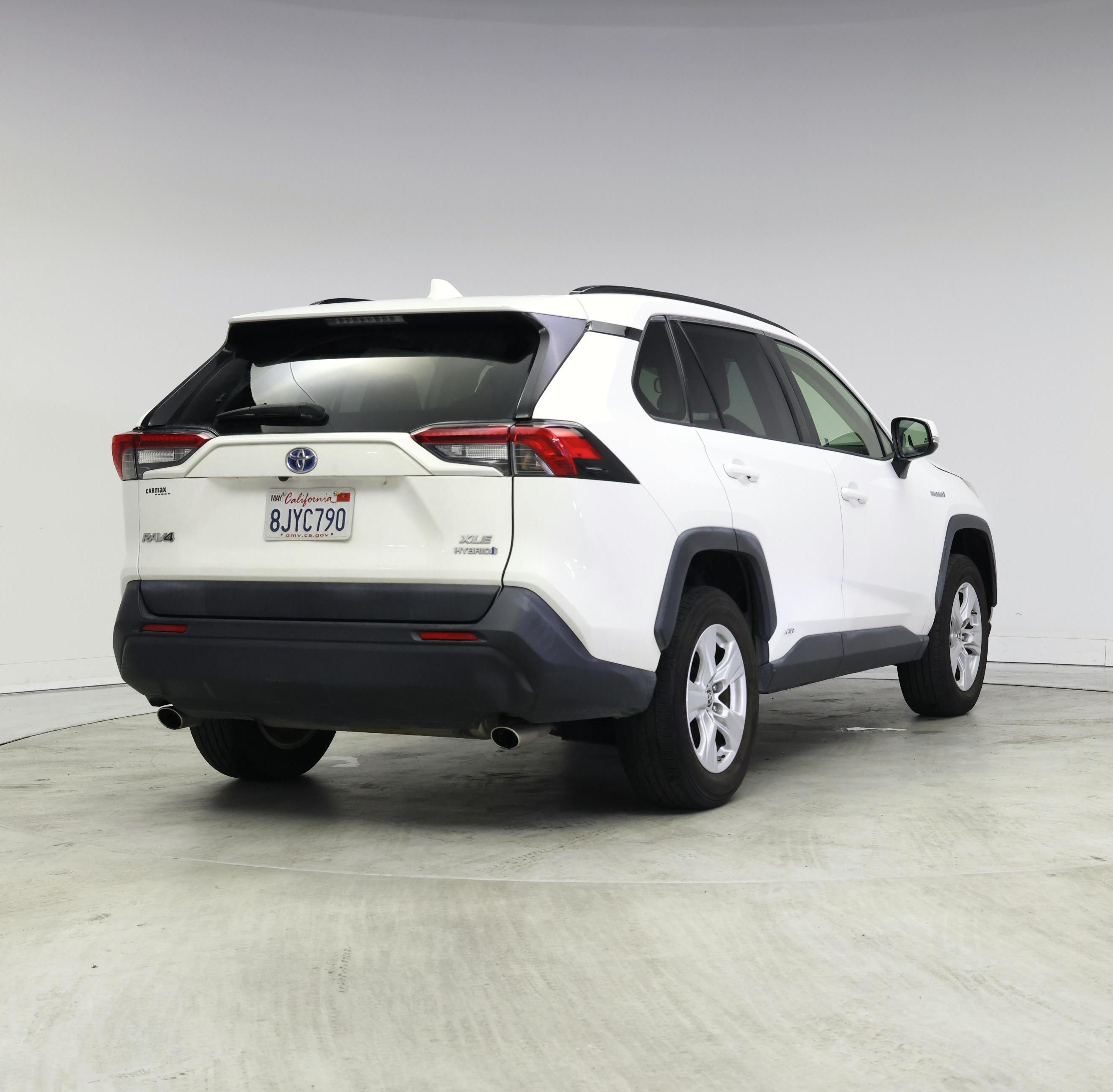 Thumbnail: 2019 Toyota RAV4 - 8
