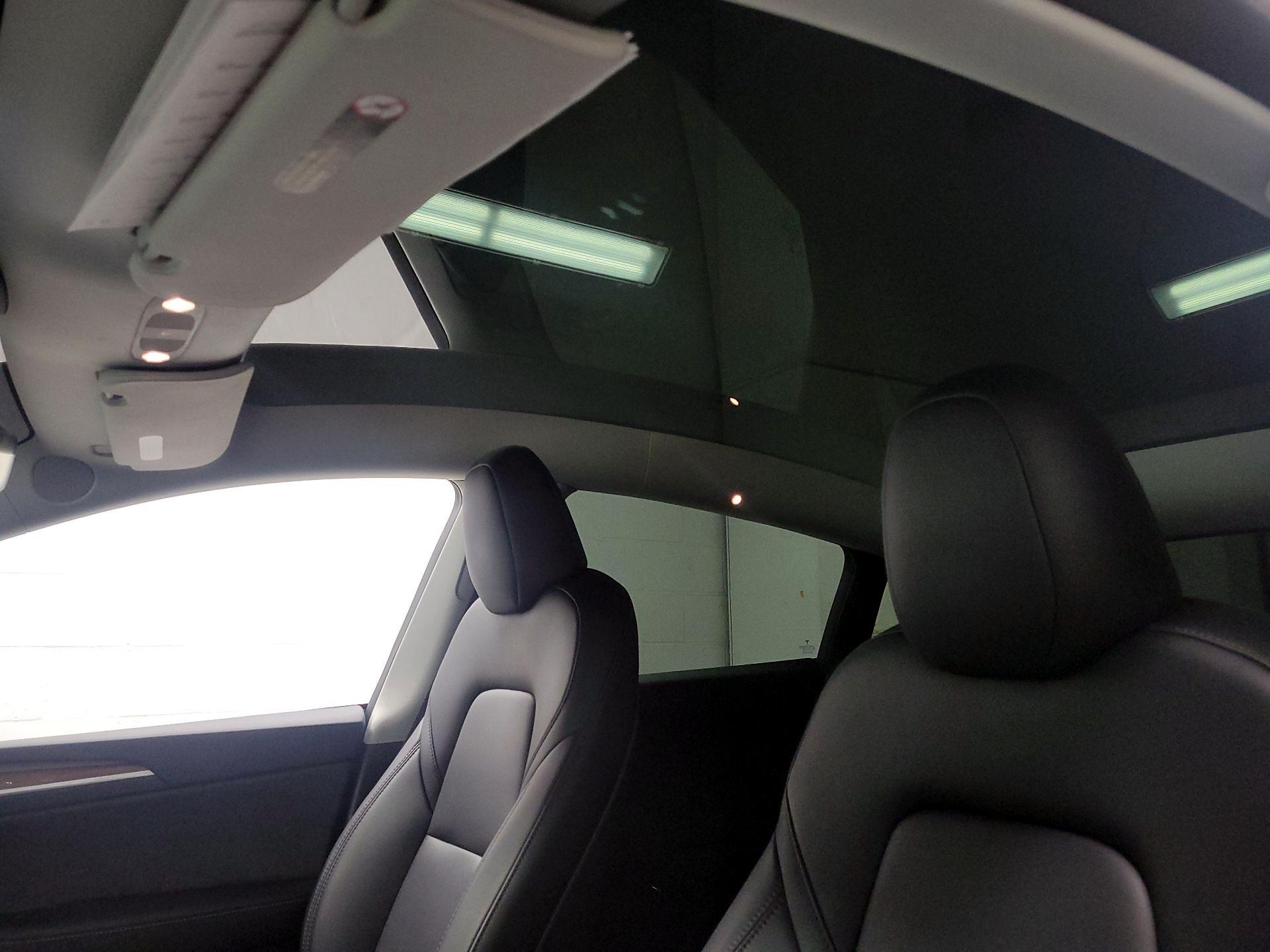 Thumbnail: 2025 Tesla Model Y - 17