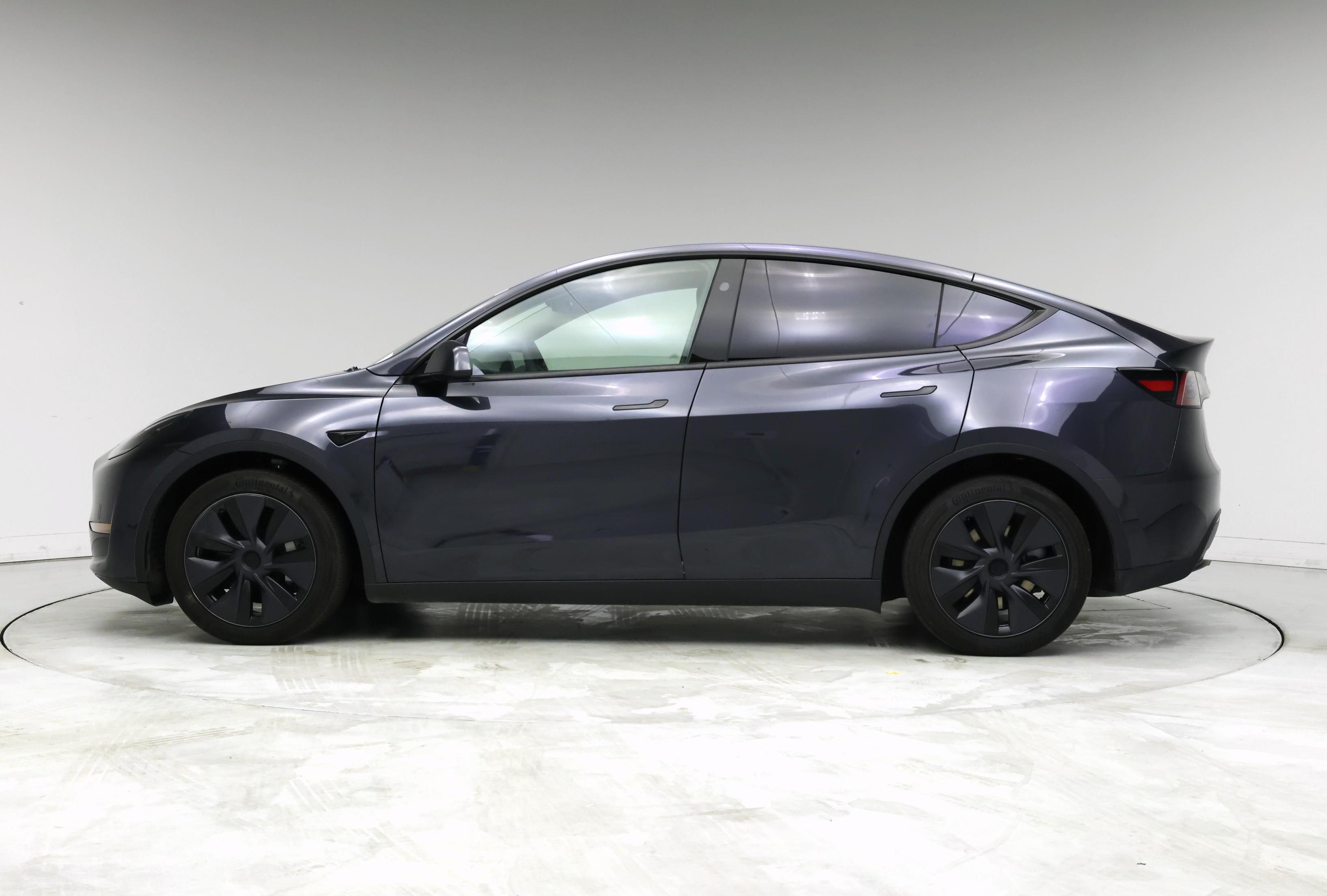 Thumbnail: 2025 Tesla Model Y - 3
