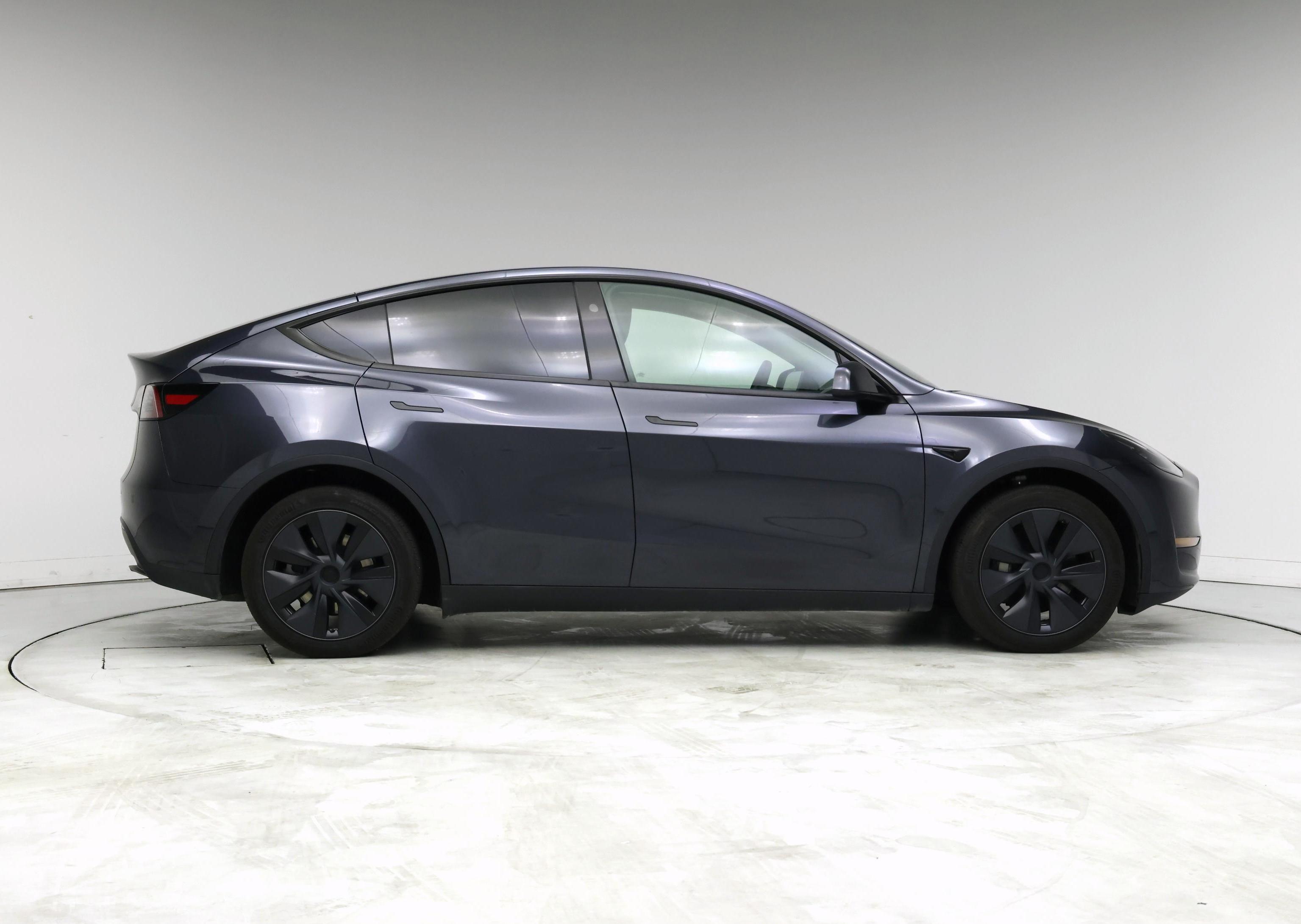 Thumbnail: 2025 Tesla Model Y - 7