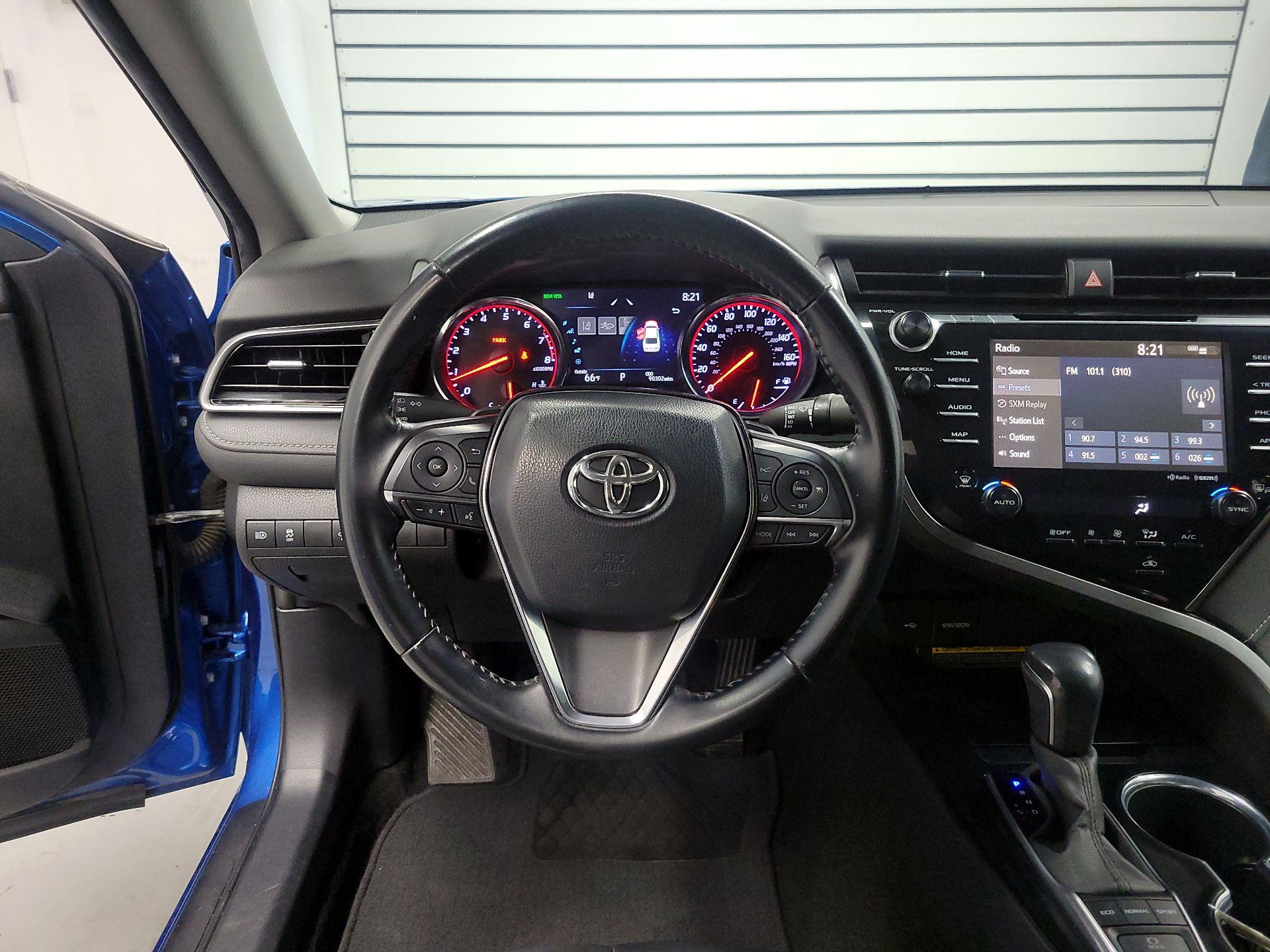 Thumbnail: 2020 Toyota Camry - 10