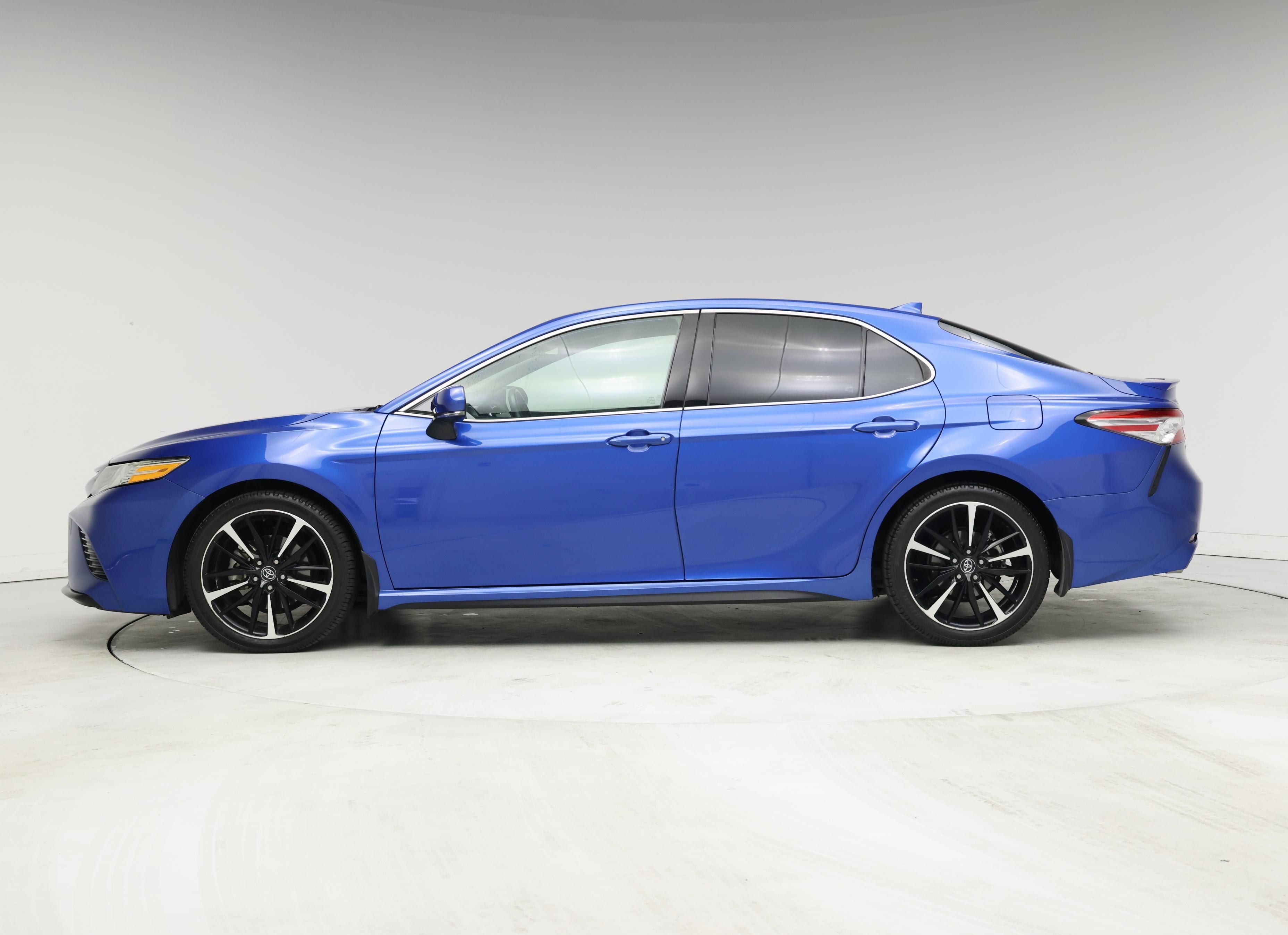 Thumbnail: 2020 Toyota Camry - 3