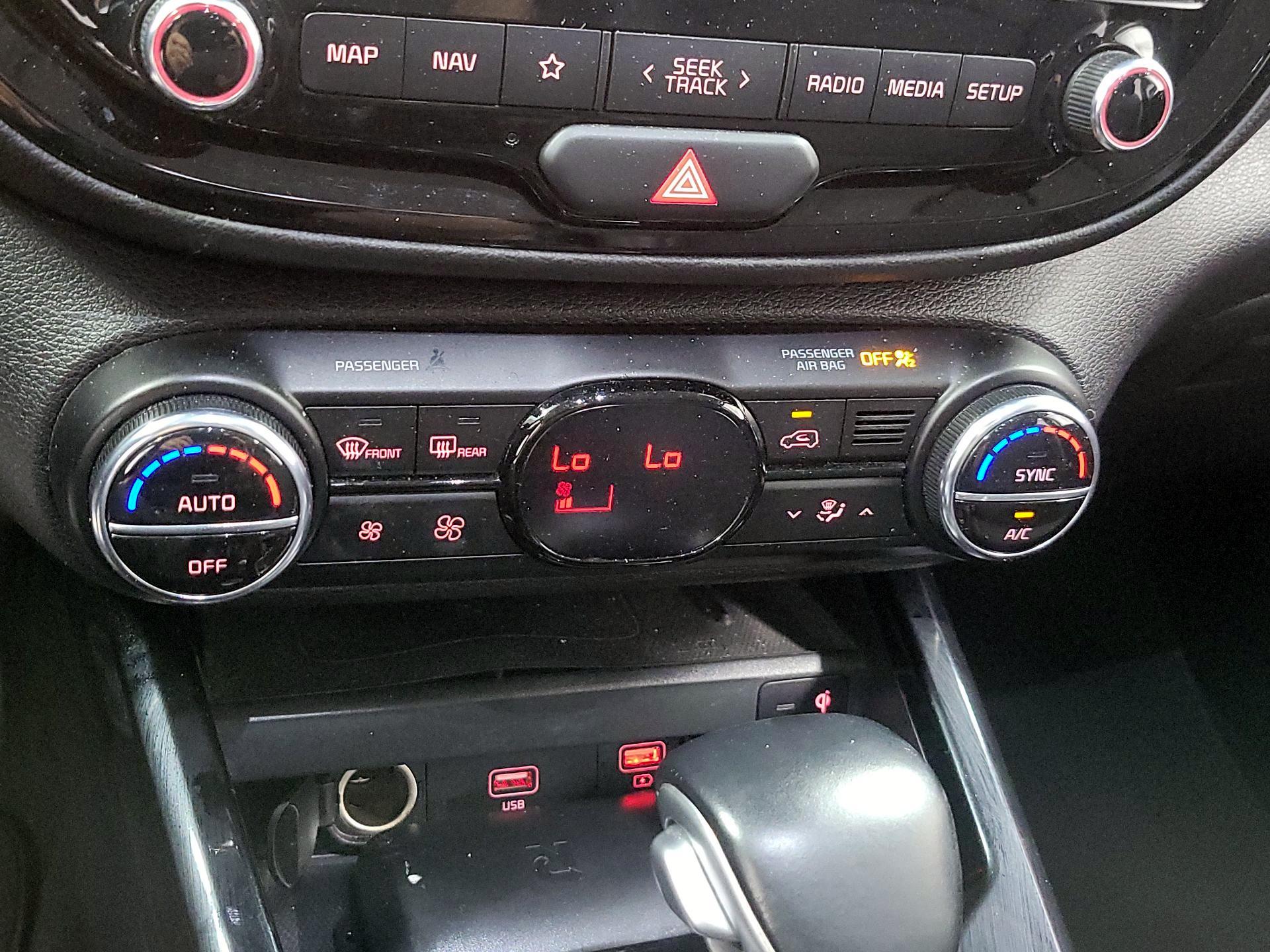 Thumbnail: 2020 Kia Soul - 15