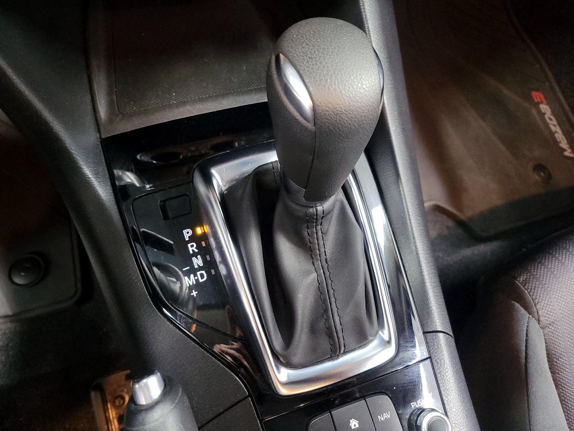 Thumbnail: 2016 Mazda Mazda3 - 15