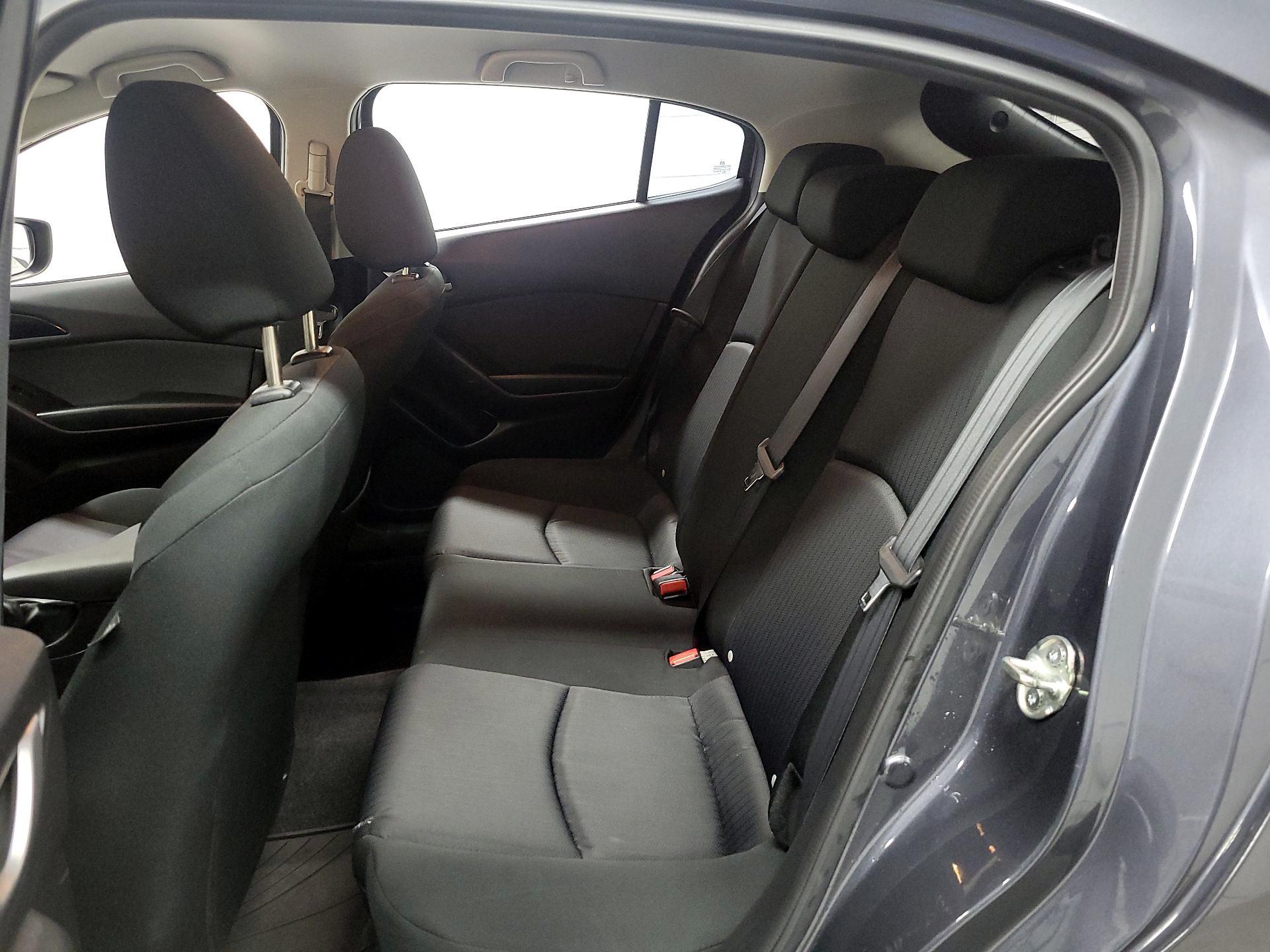 Thumbnail: 2016 Mazda Mazda3 - 16