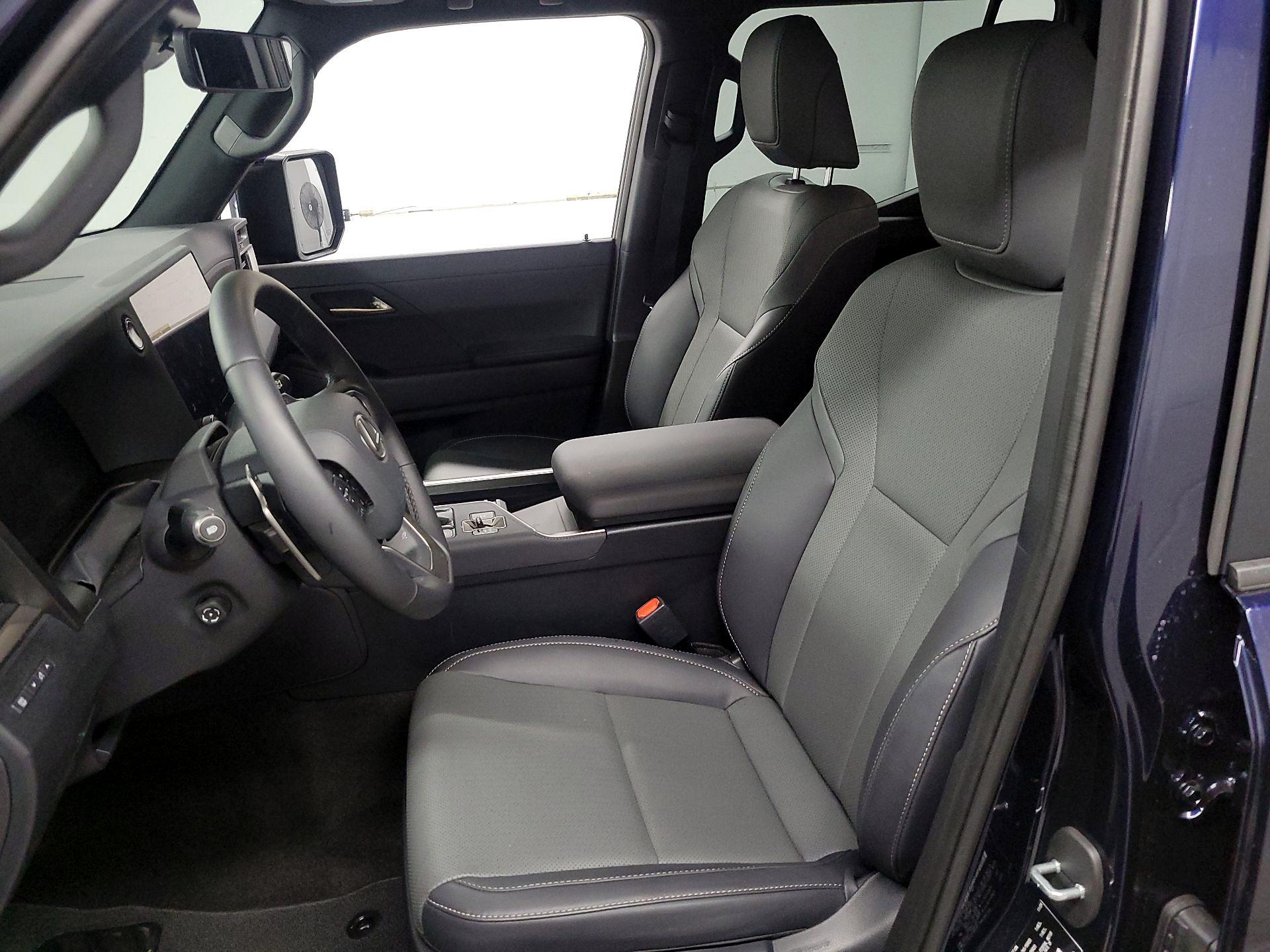 Thumbnail: 2024 Lexus GX - 11