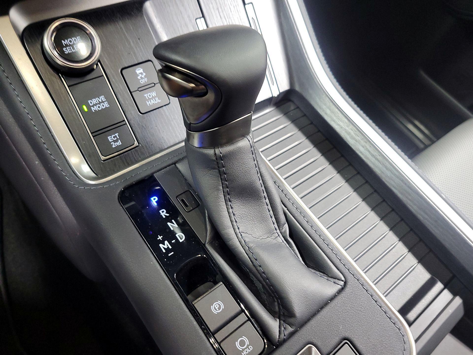 Thumbnail: 2024 Lexus GX - 15