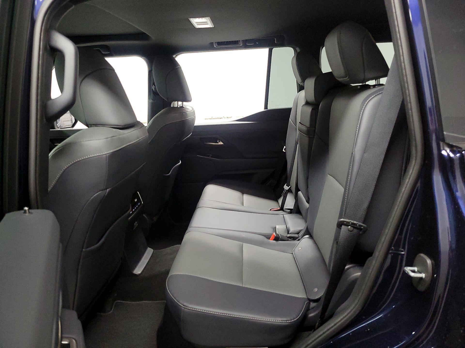 Thumbnail: 2024 Lexus GX - 16