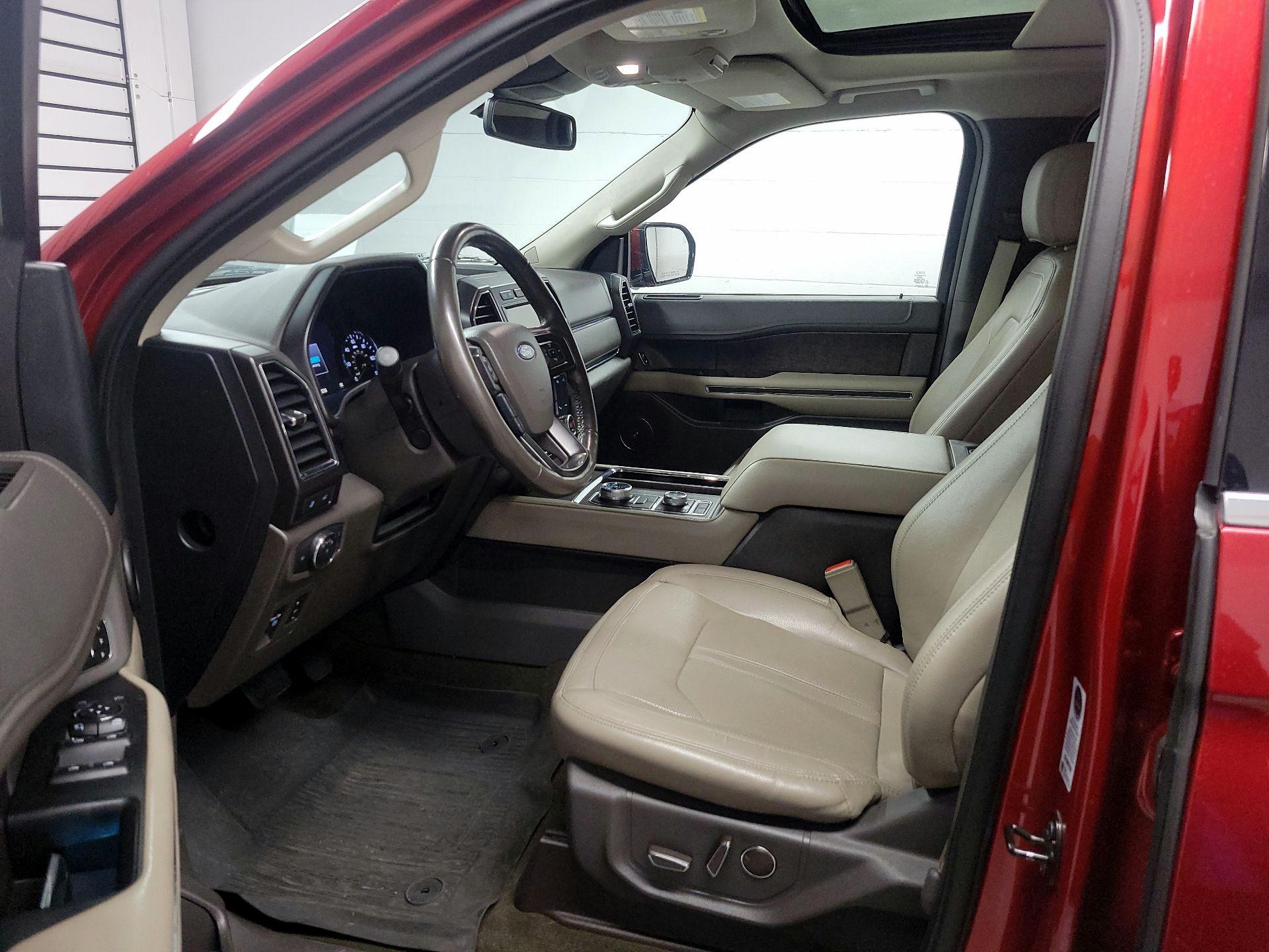 Thumbnail: 2019 Ford Expedition - 11