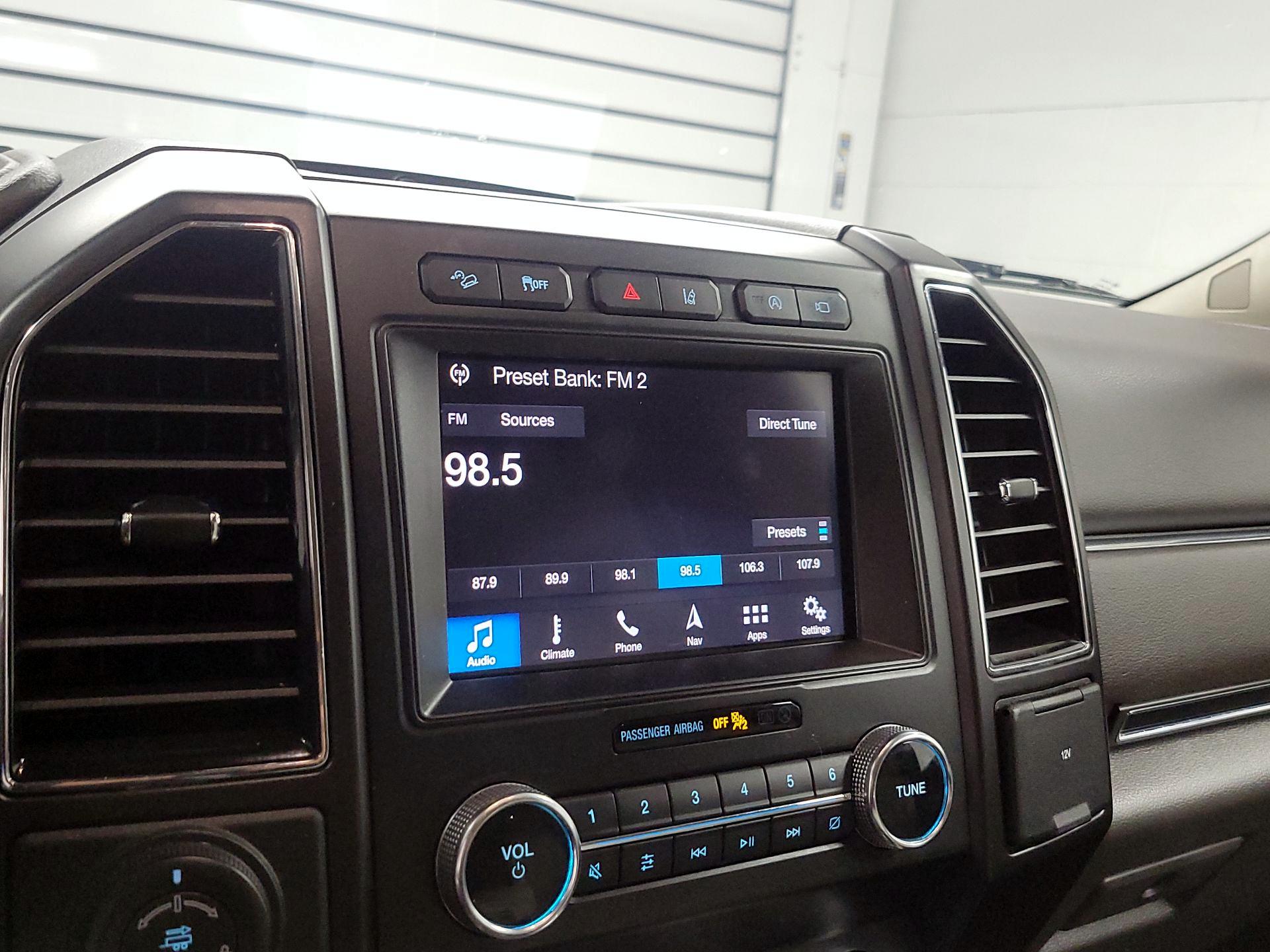 Thumbnail: 2019 Ford Expedition - 15