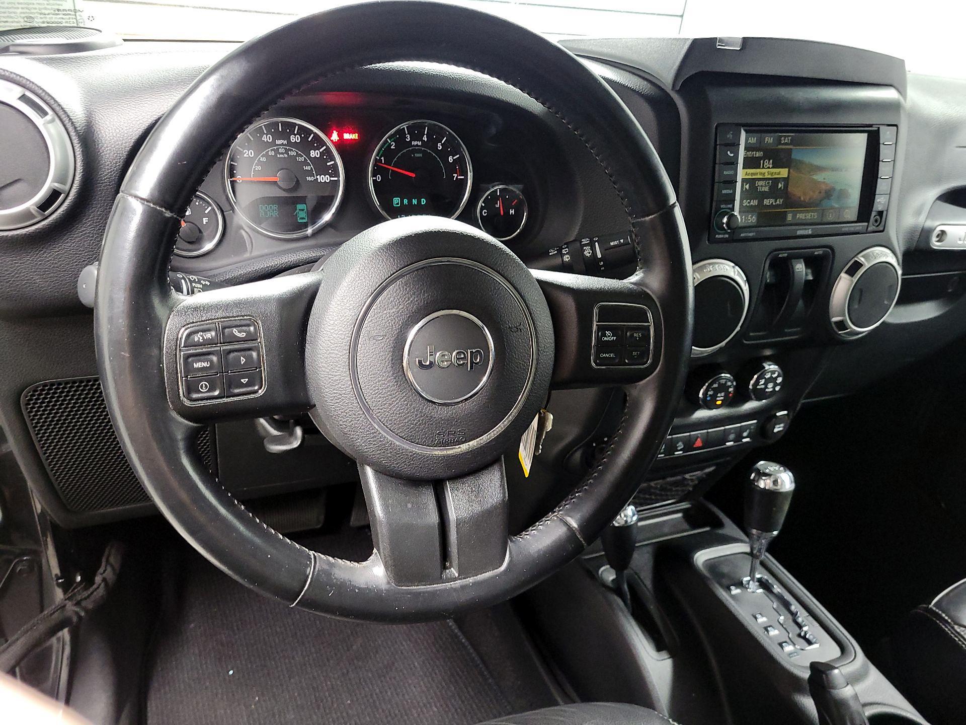 Thumbnail: 2015 Jeep Wrangler - 10