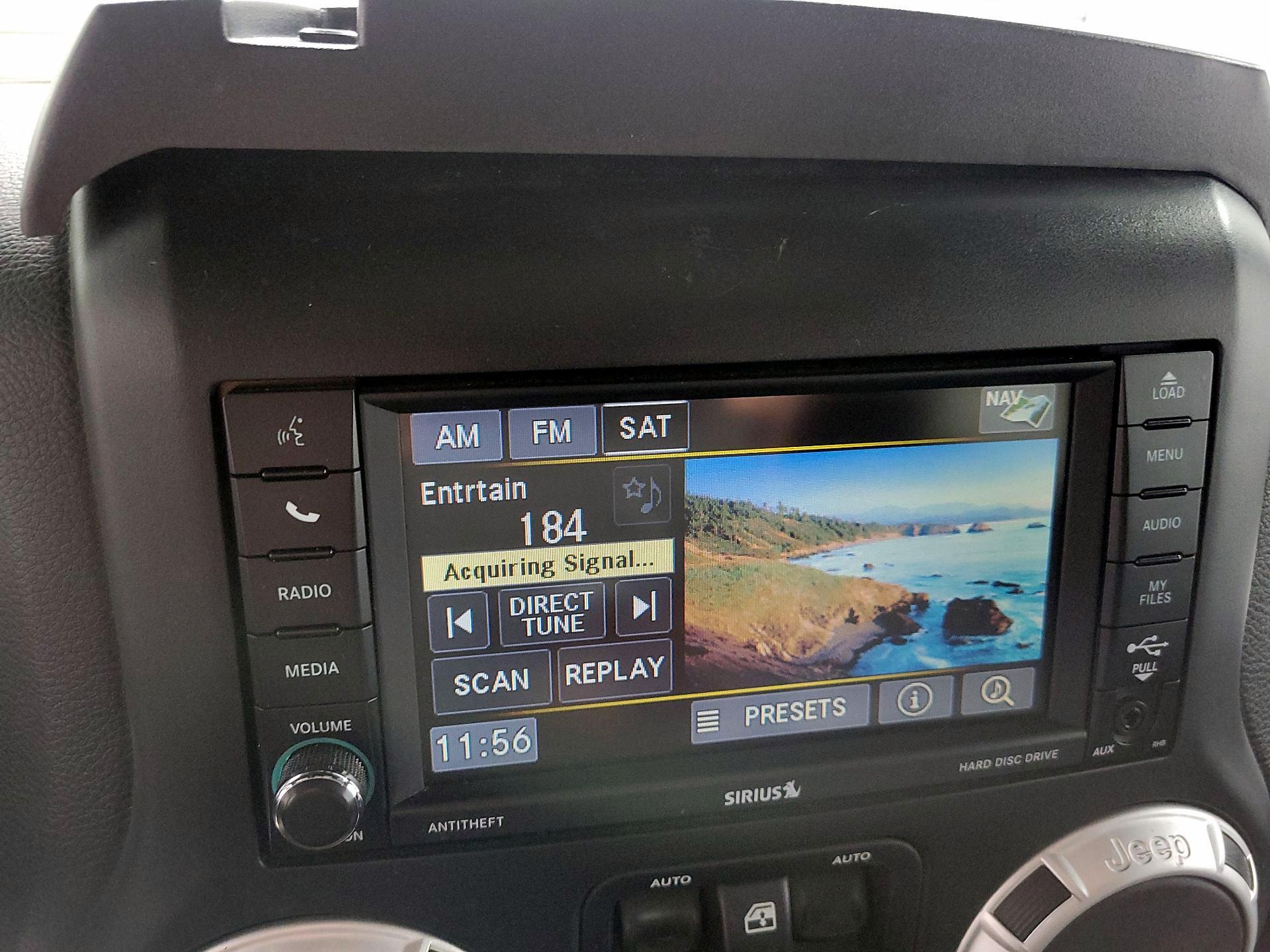 Thumbnail: 2015 Jeep Wrangler - 13