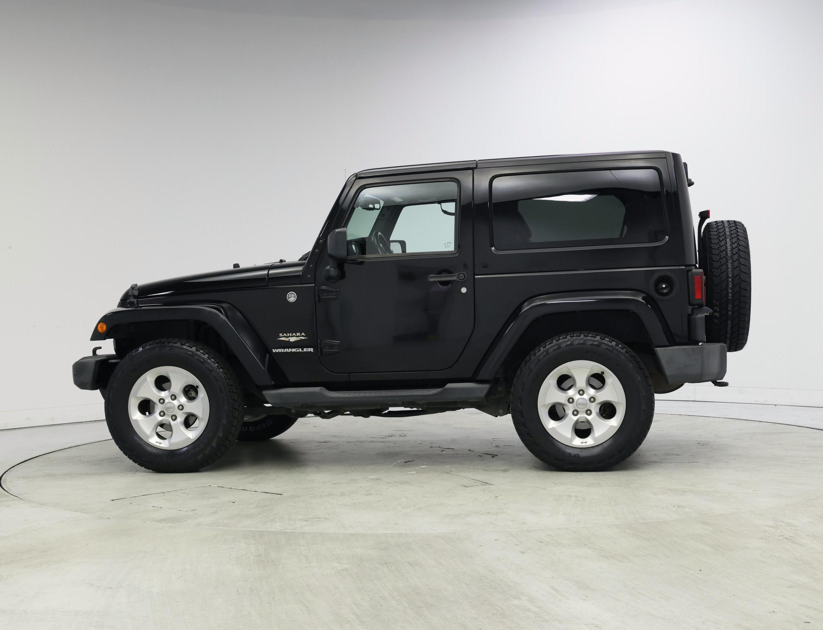 Thumbnail: 2015 Jeep Wrangler - 3