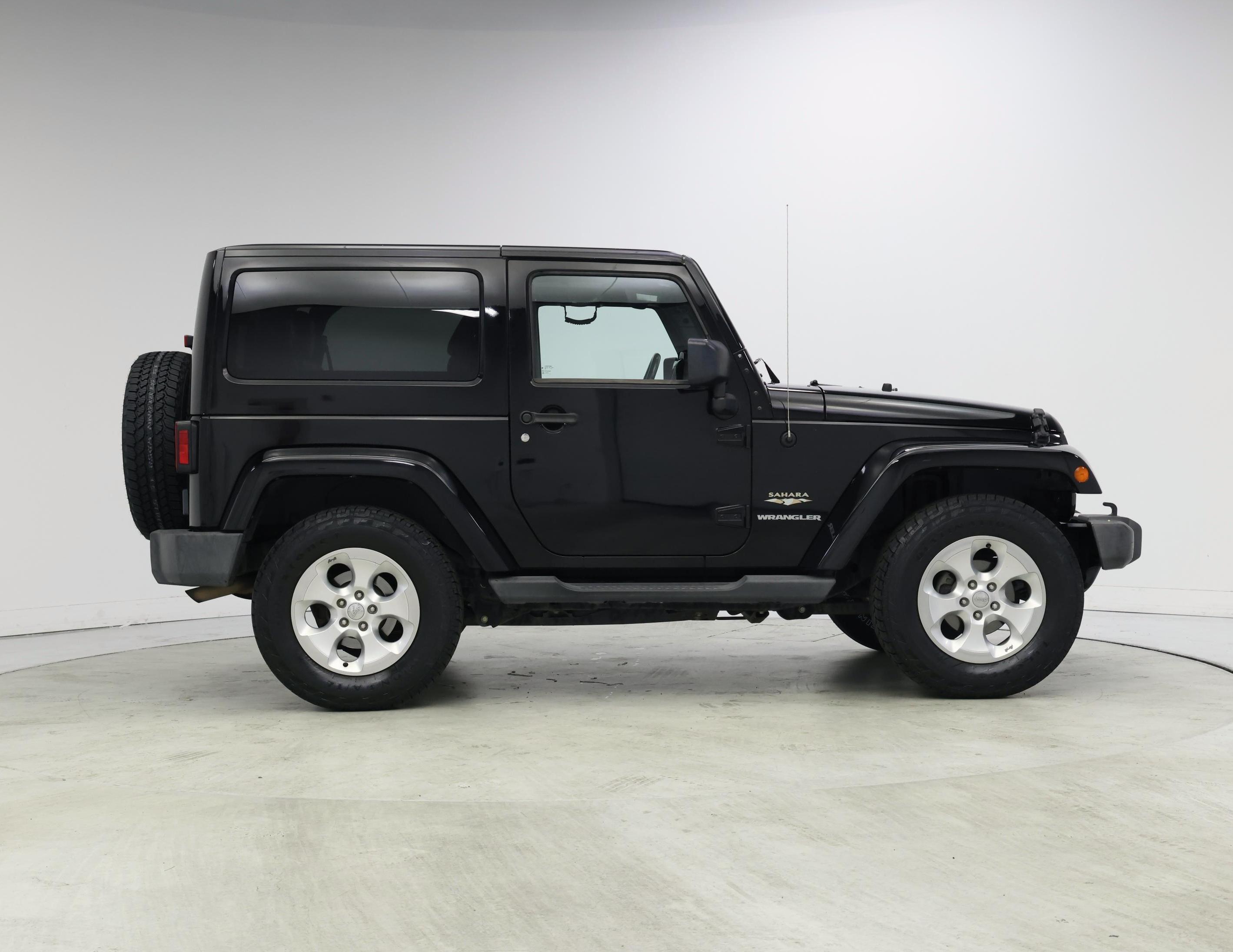 Thumbnail: 2015 Jeep Wrangler - 7
