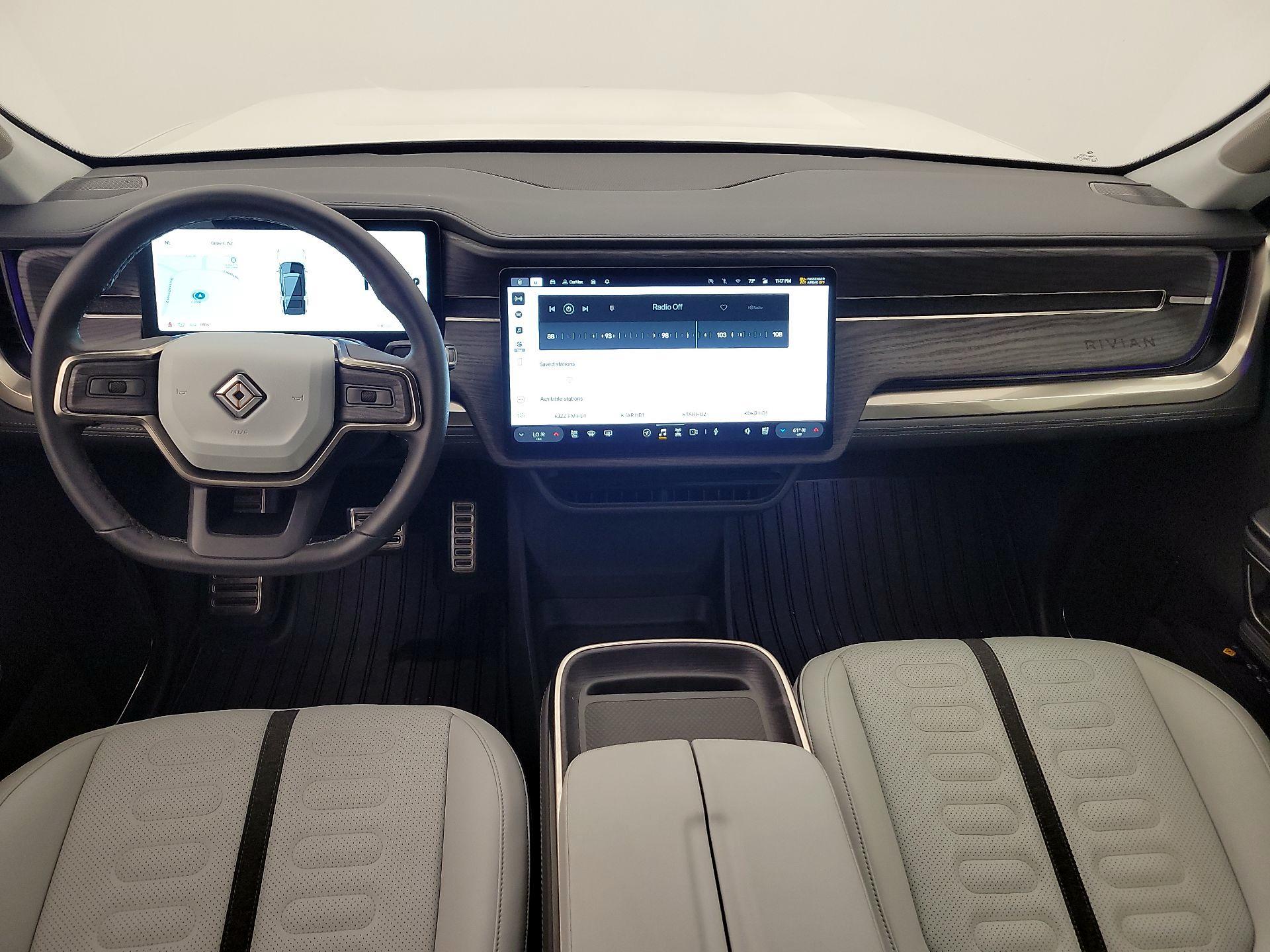 Thumbnail: 2024 Rivian R1S - 9