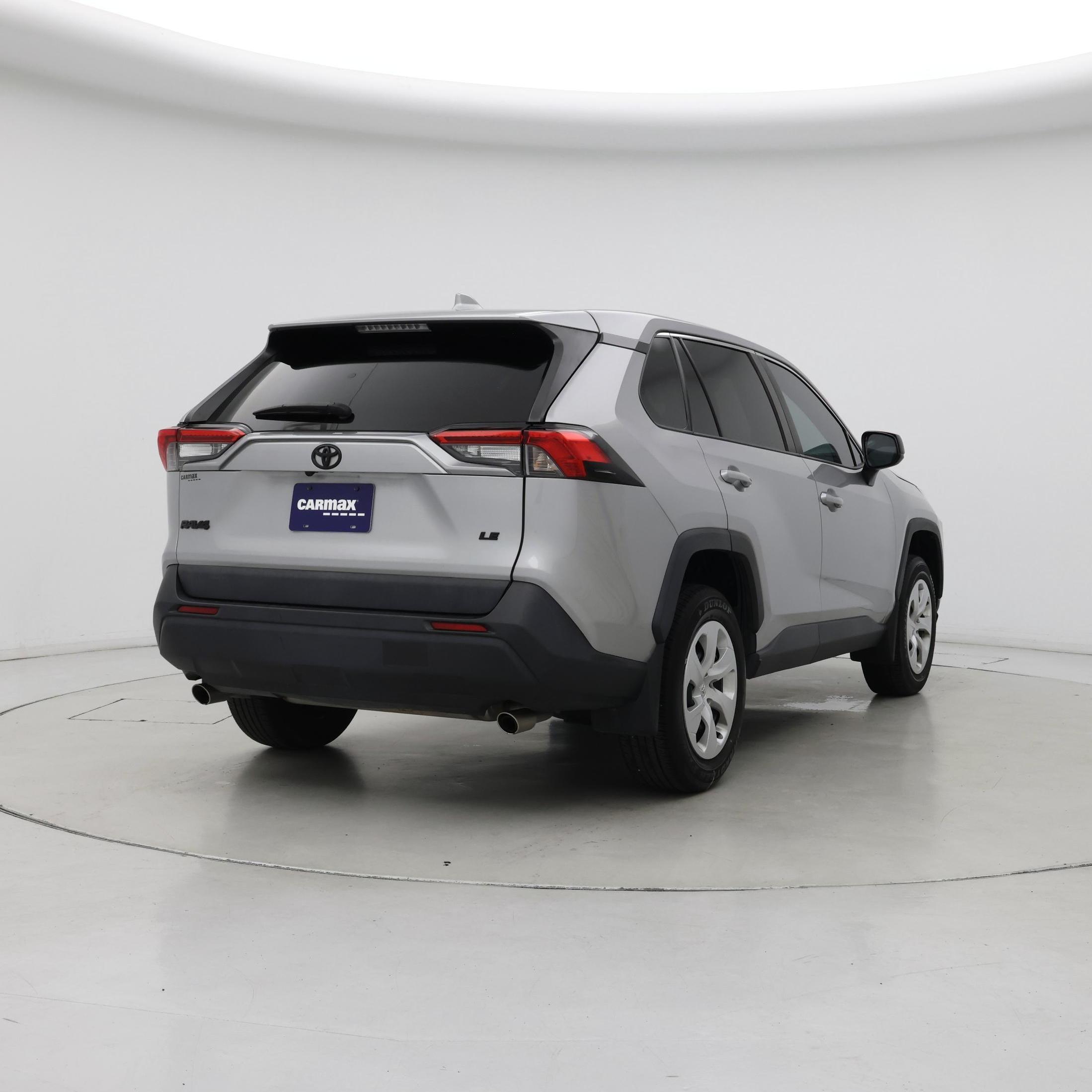 Thumbnail: 2022 Toyota RAV4 - 8