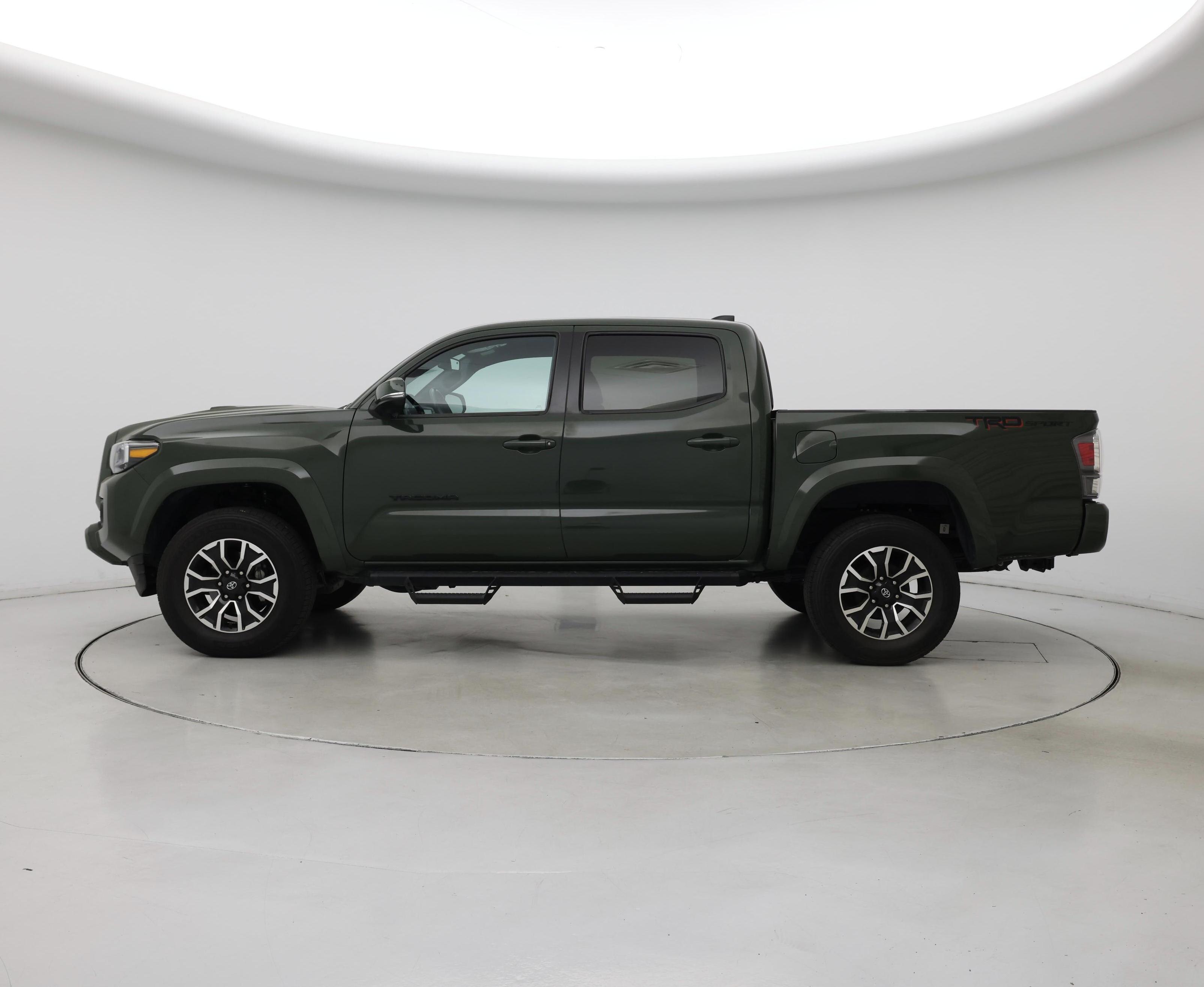 Thumbnail: 2022 Toyota Tacoma - 3