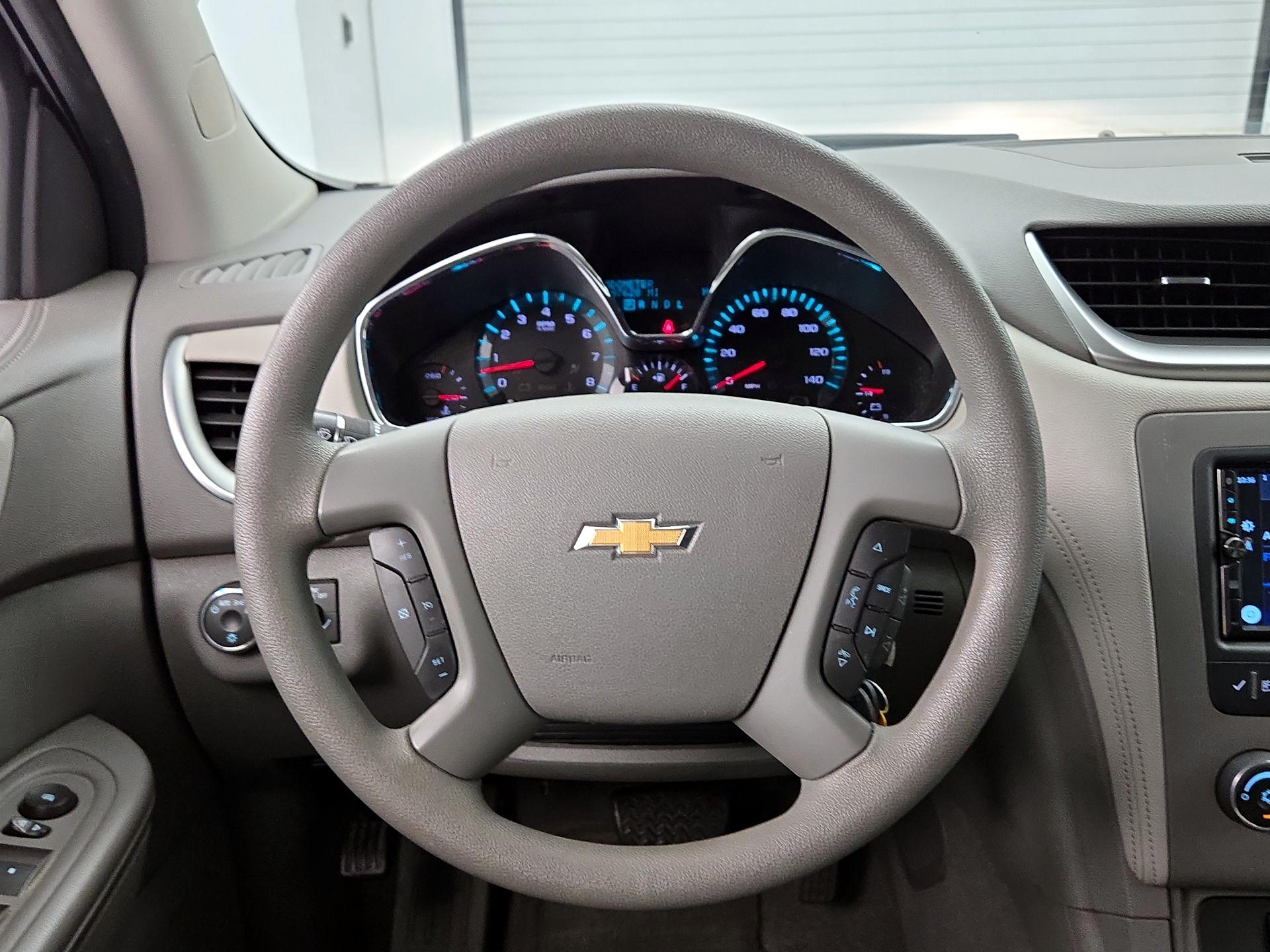 Thumbnail: 2016 Chevrolet Traverse - 10