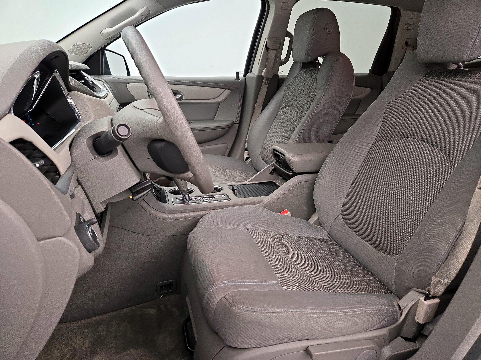 Thumbnail: 2016 Chevrolet Traverse - 11