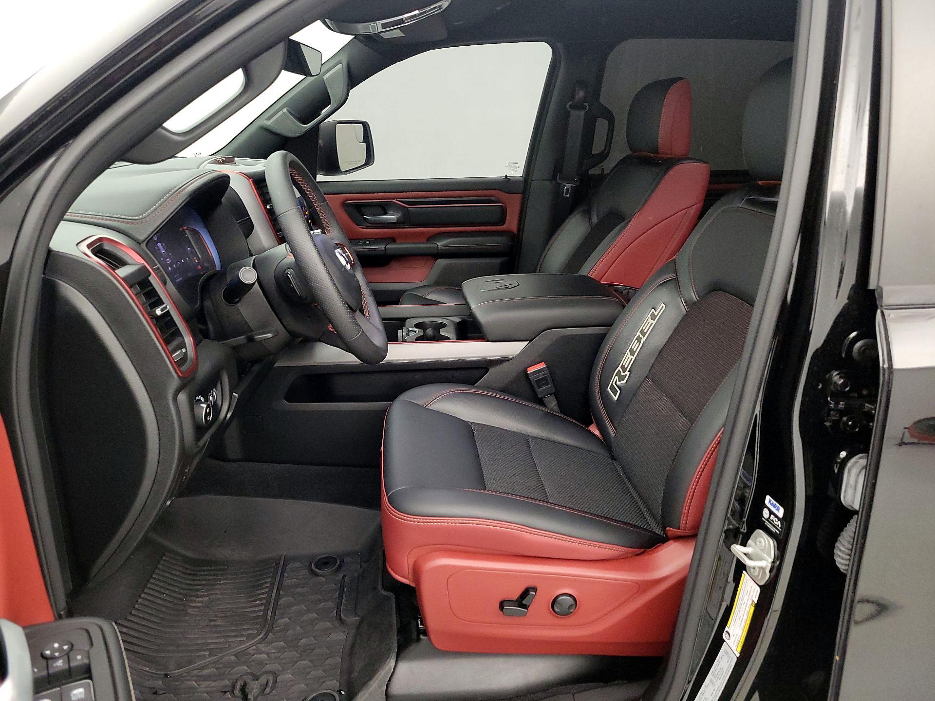 Thumbnail: 2025 RAM 1500 - 11