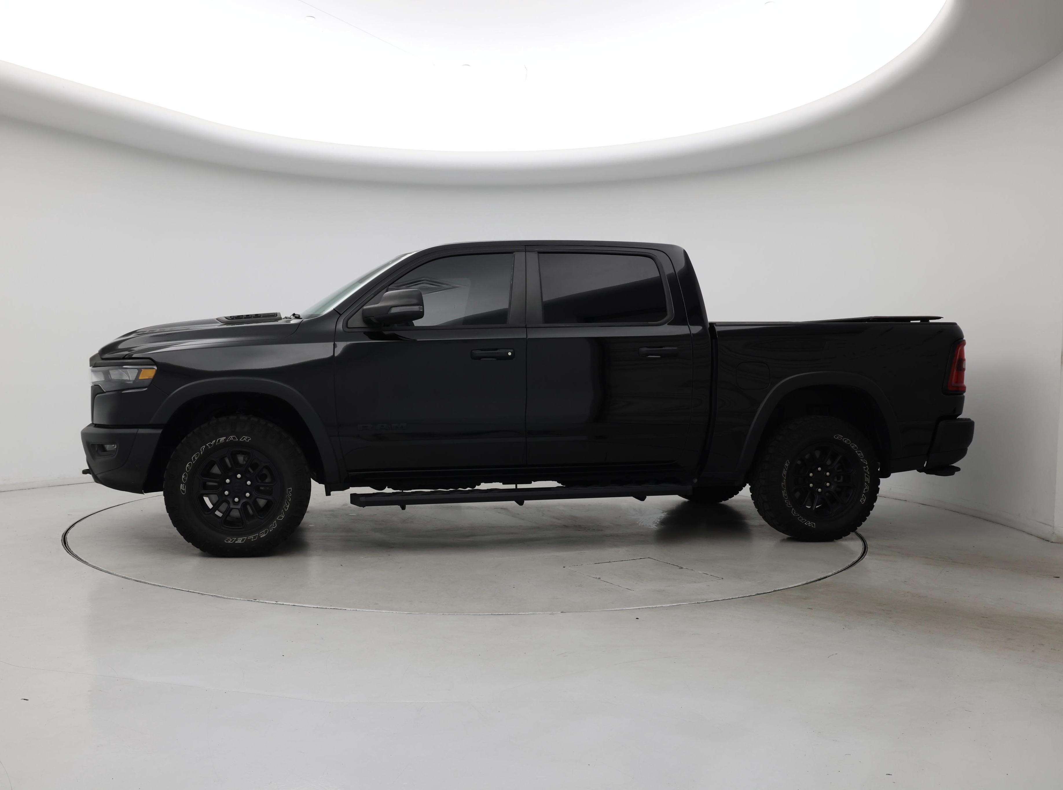 Thumbnail: 2025 RAM 1500 - 3