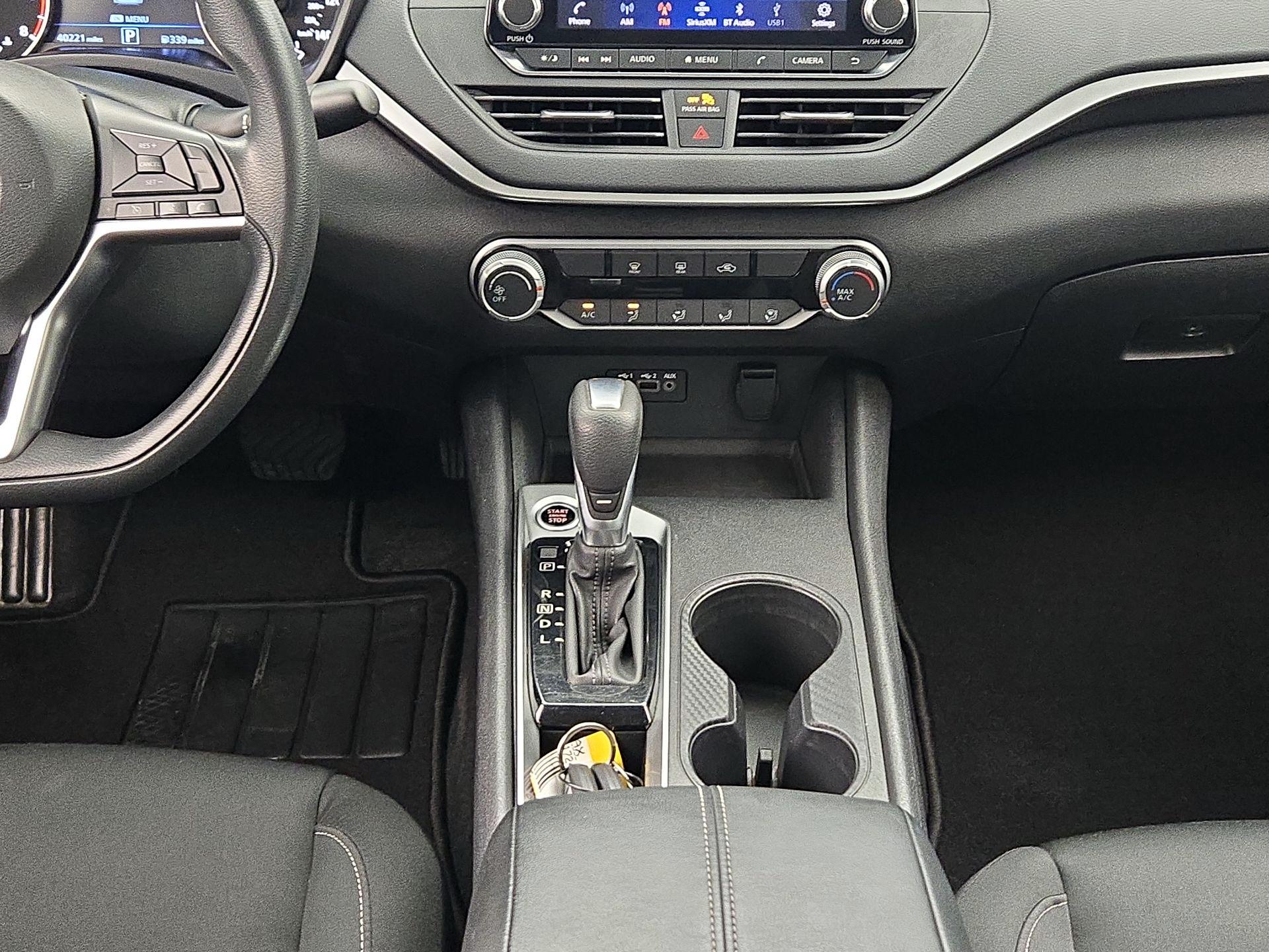 Thumbnail: 2019 Nissan Altima - 17