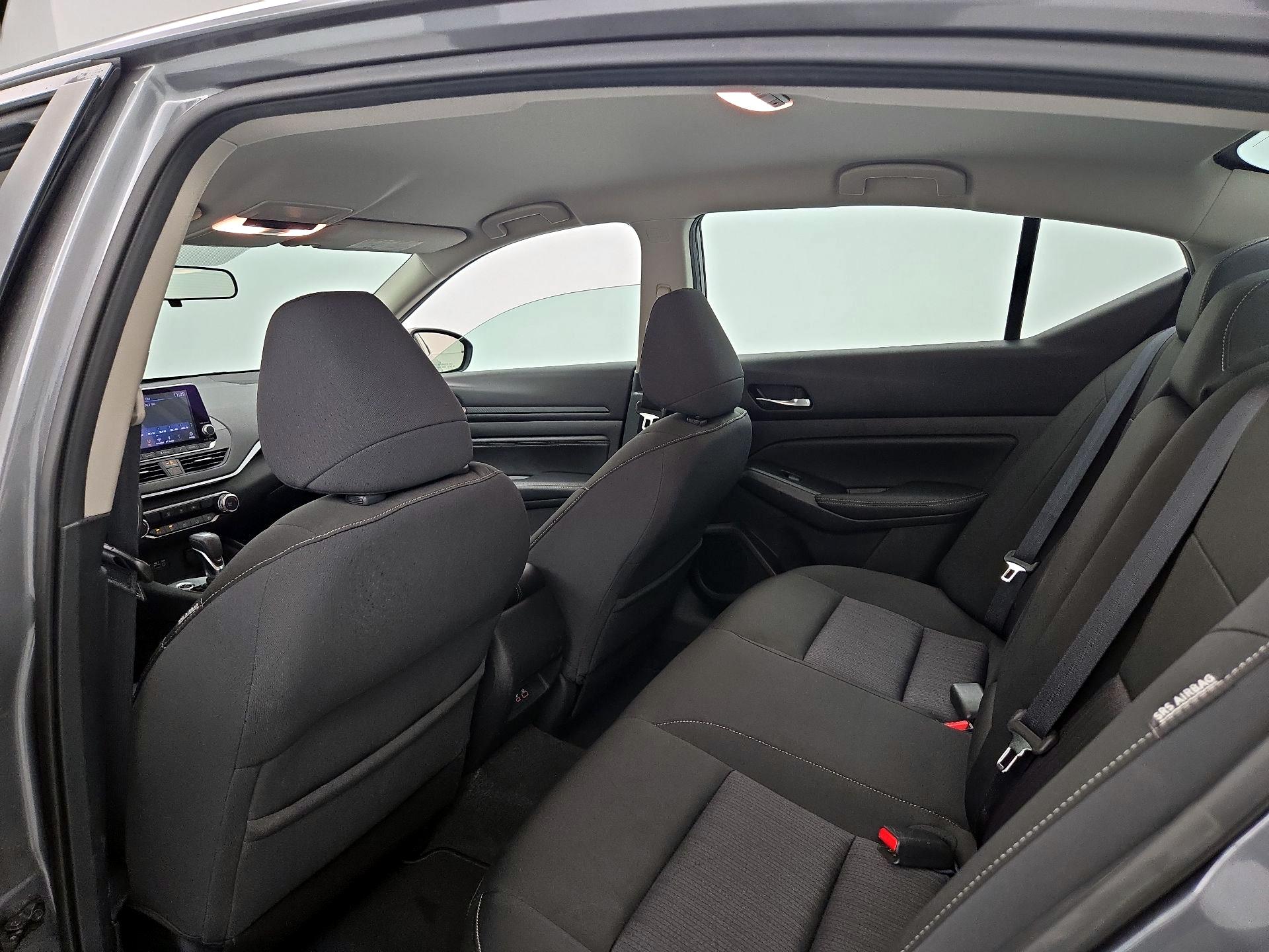Thumbnail: 2019 Nissan Altima - 19
