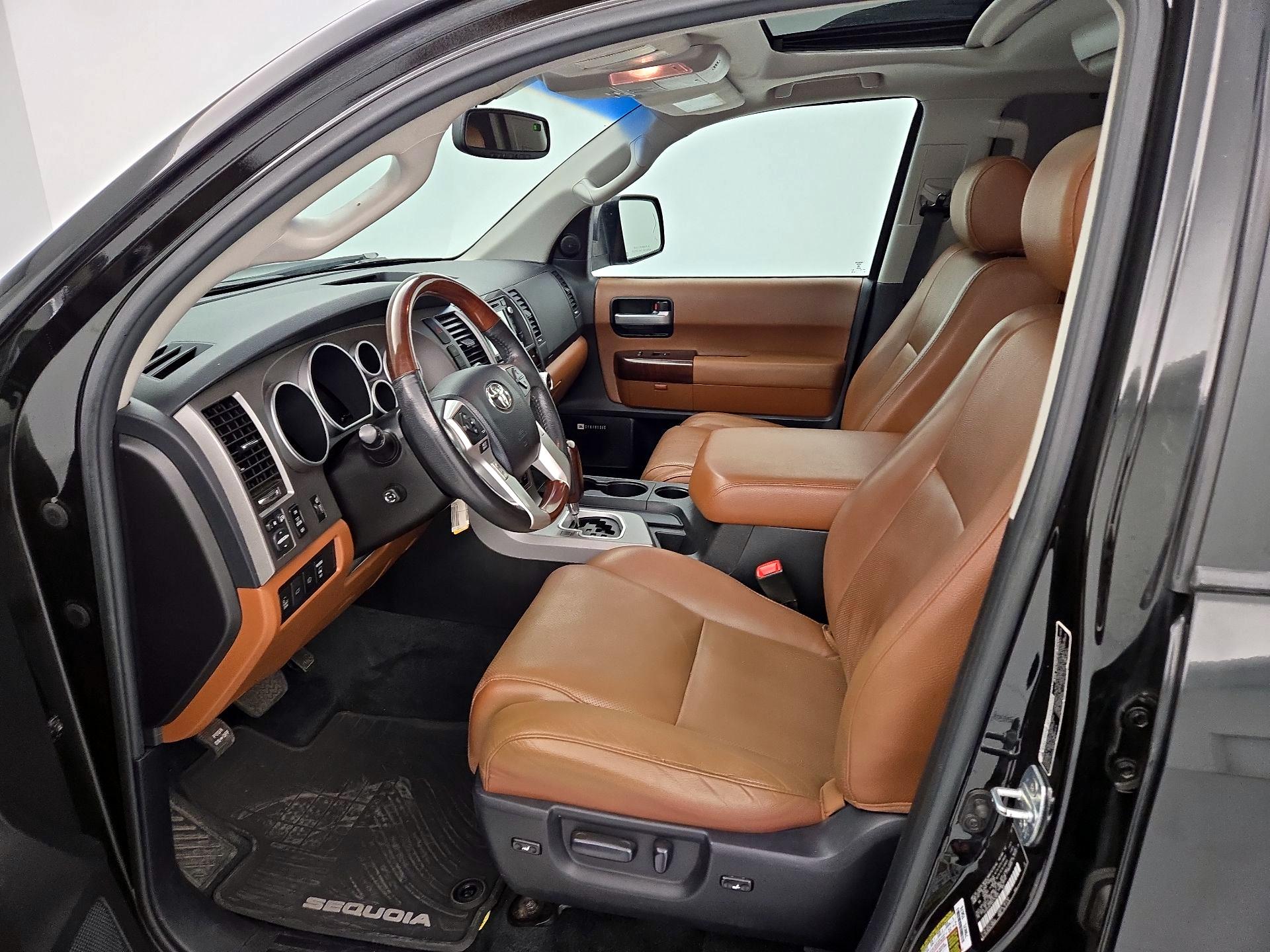 Thumbnail: 2016 Toyota Sequoia - 11