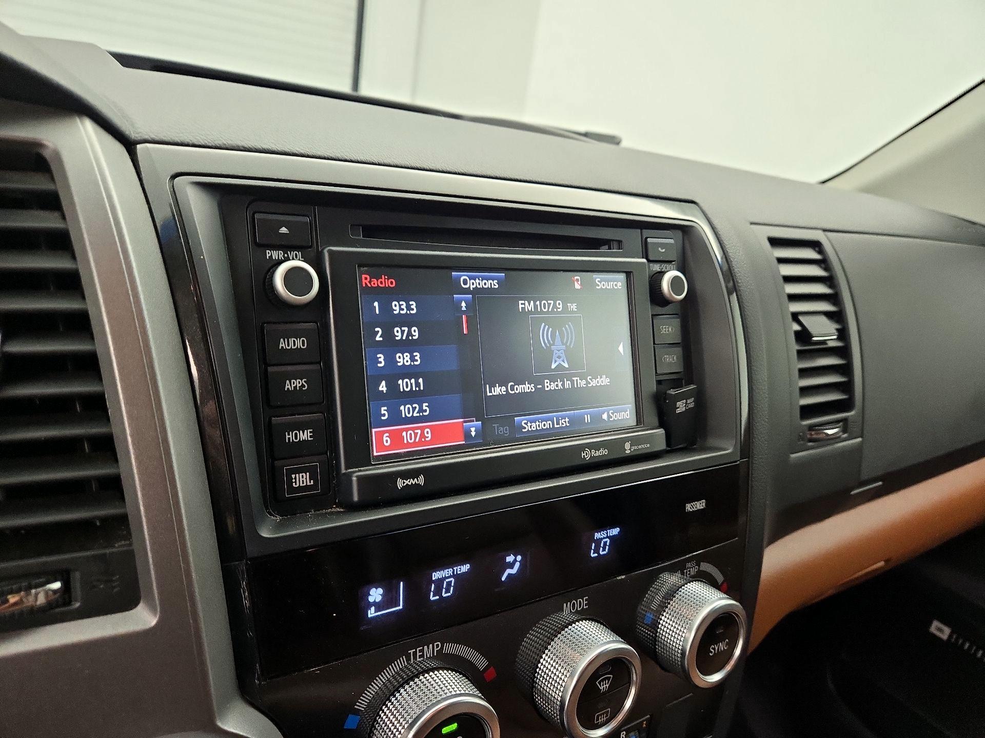 Thumbnail: 2016 Toyota Sequoia - 15