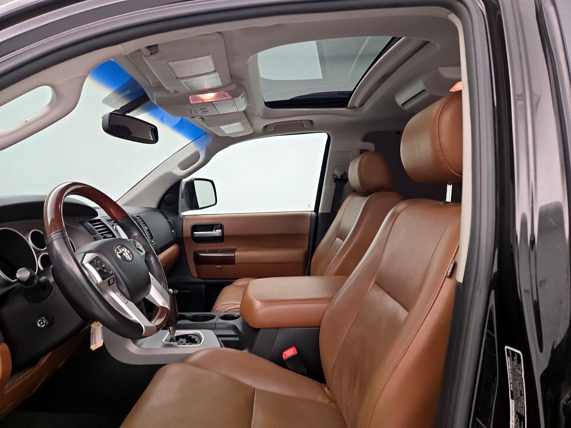 Thumbnail: 2016 Toyota Sequoia - 19