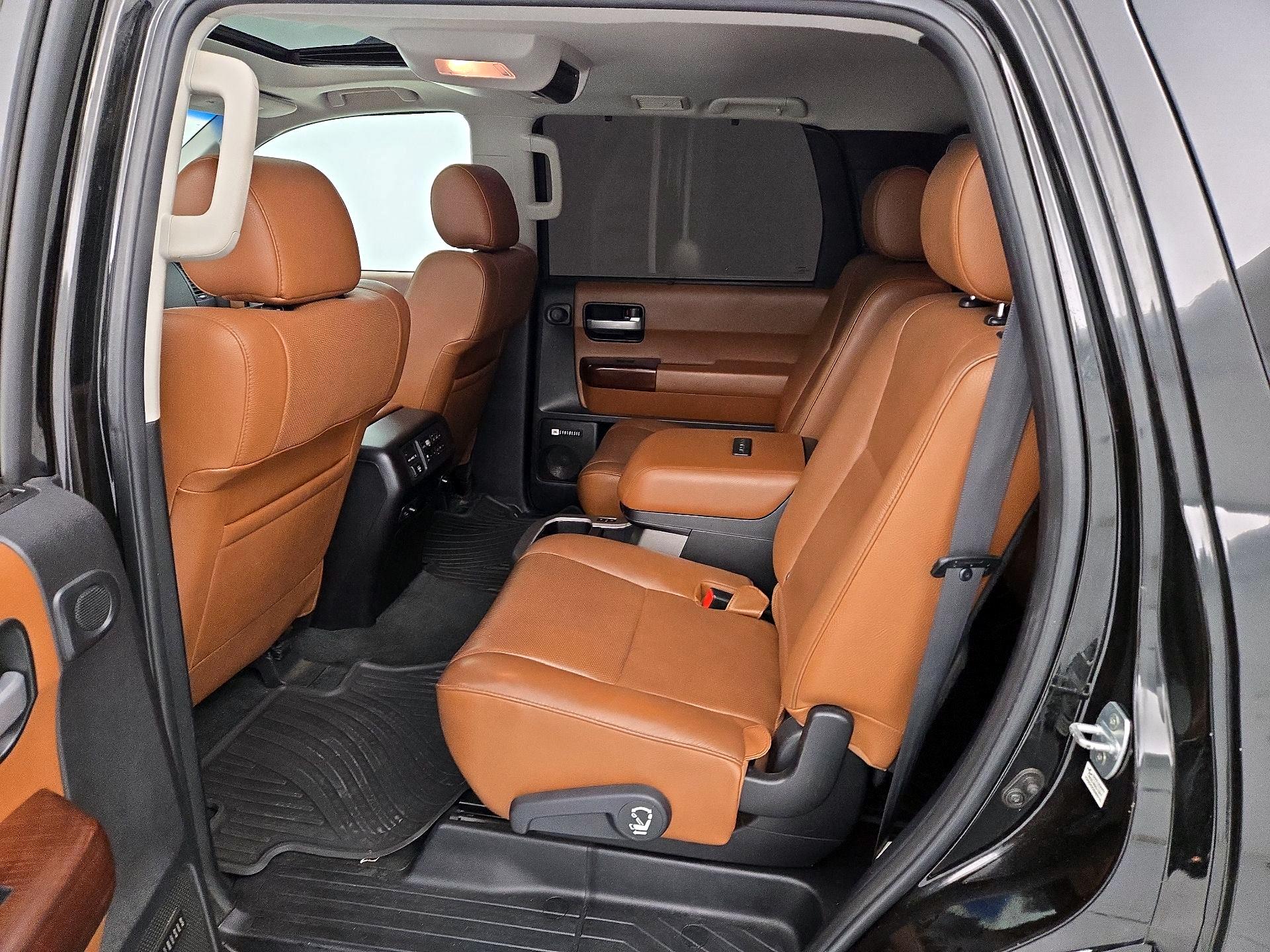 Thumbnail: 2016 Toyota Sequoia - 20