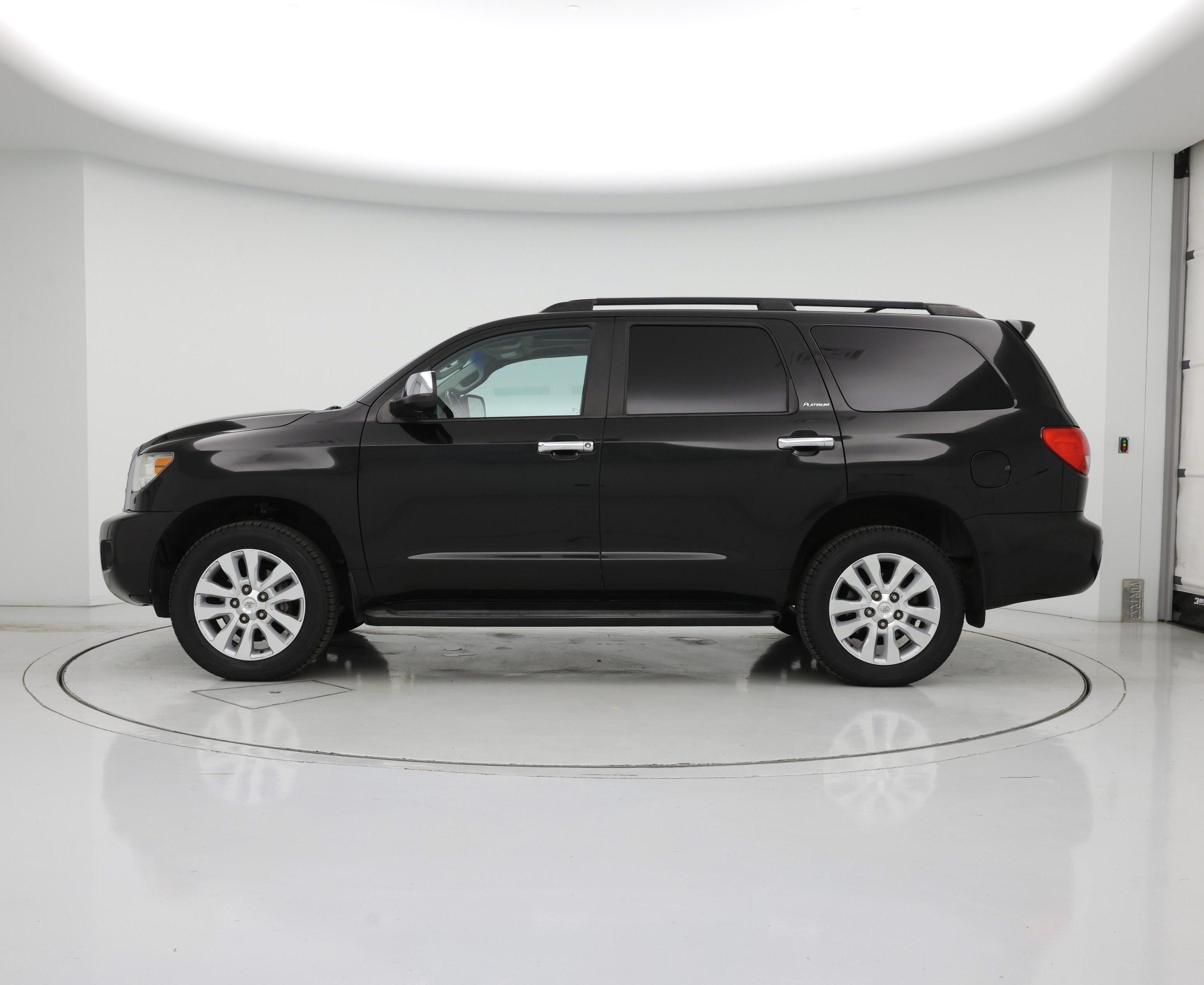 Thumbnail: 2016 Toyota Sequoia - 3