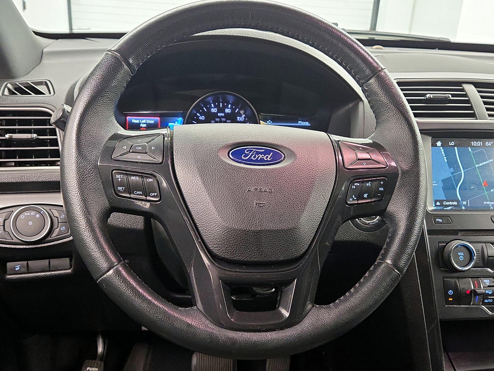 Thumbnail: 2018 Ford Explorer - 10