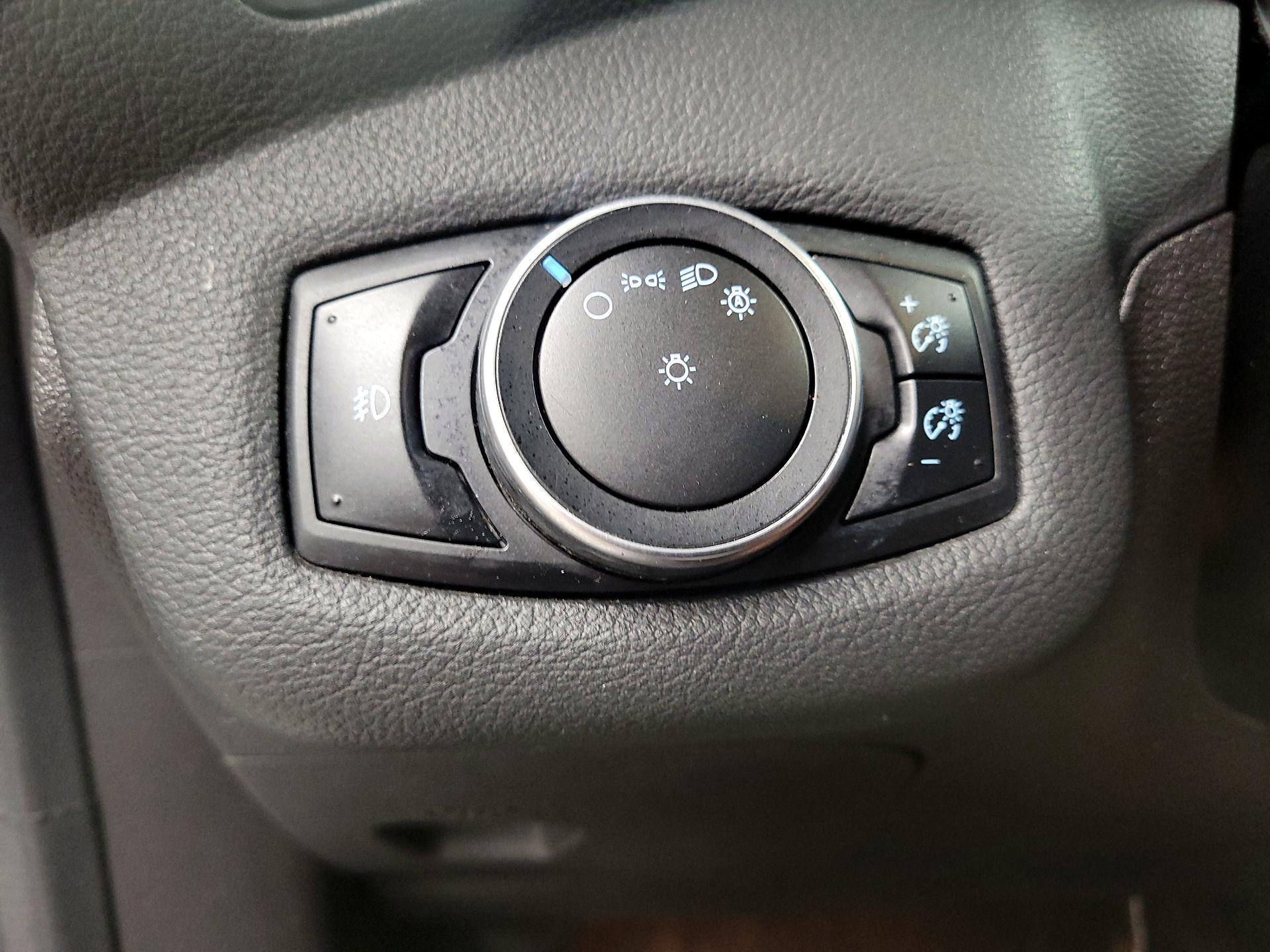 Thumbnail: 2015 Ford Escape - 13