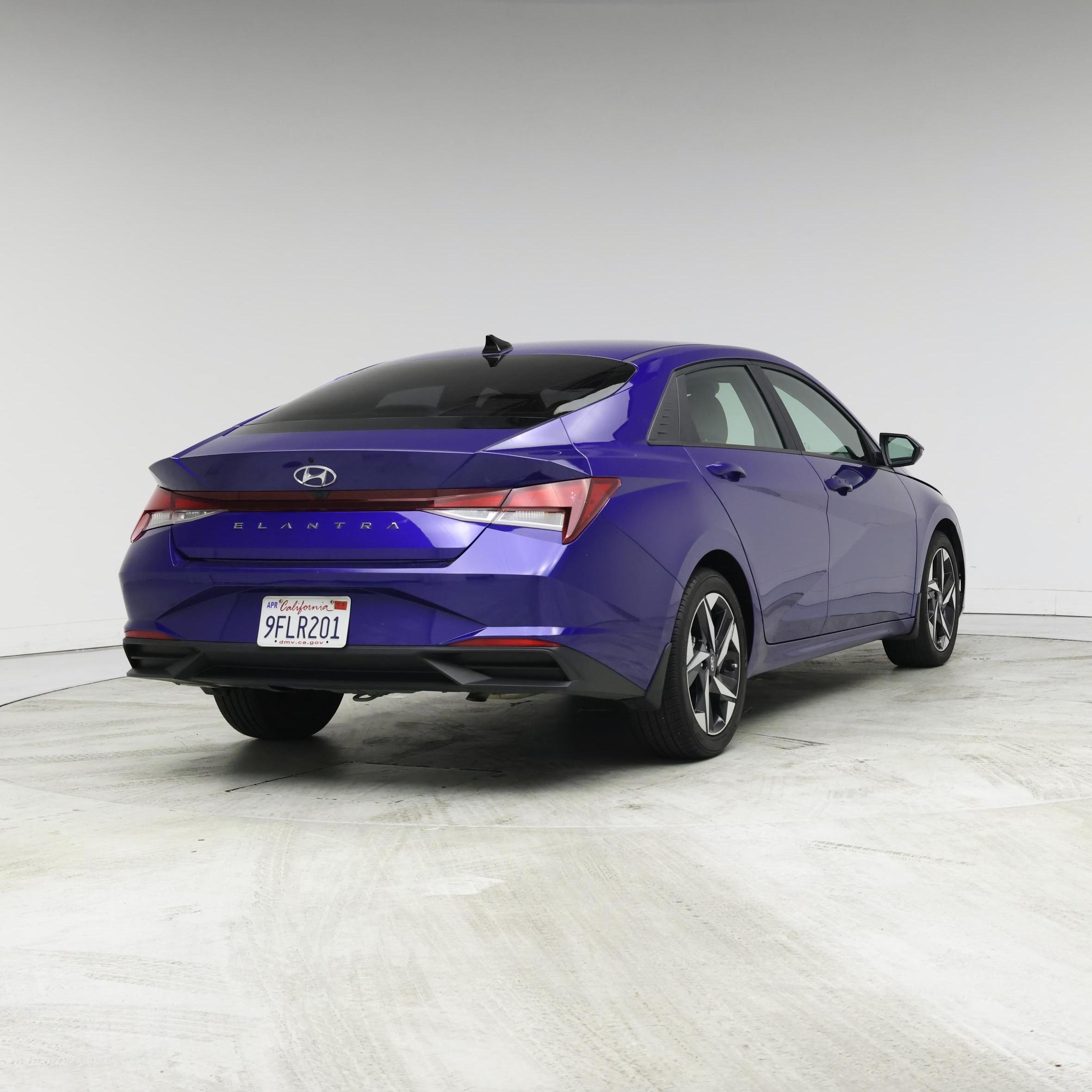 Thumbnail: 2023 Hyundai Elantra - 8