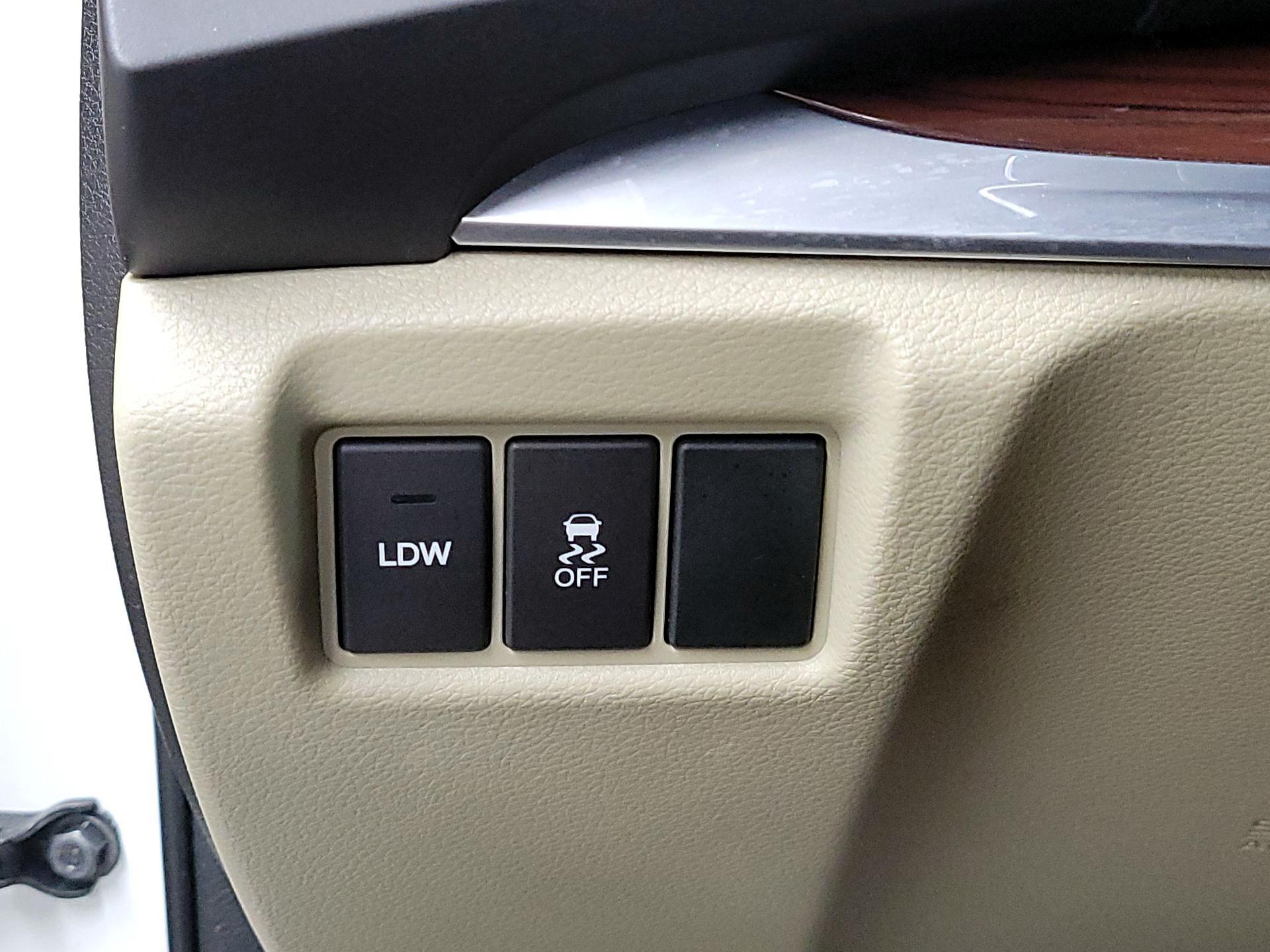 Thumbnail: 2014 Acura MDX - 13