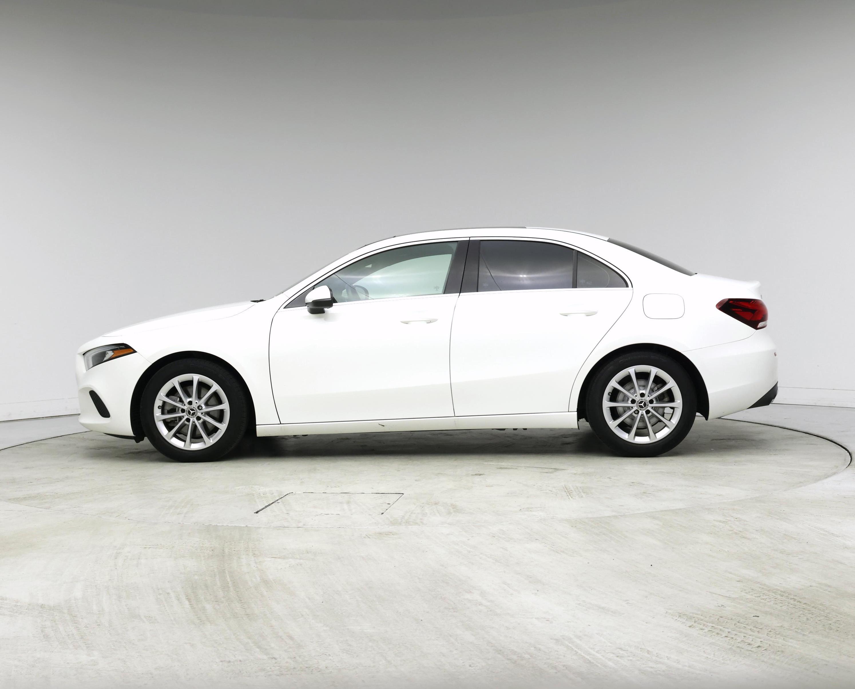 Thumbnail: 2019 Mercedes-Benz A-Class - 3