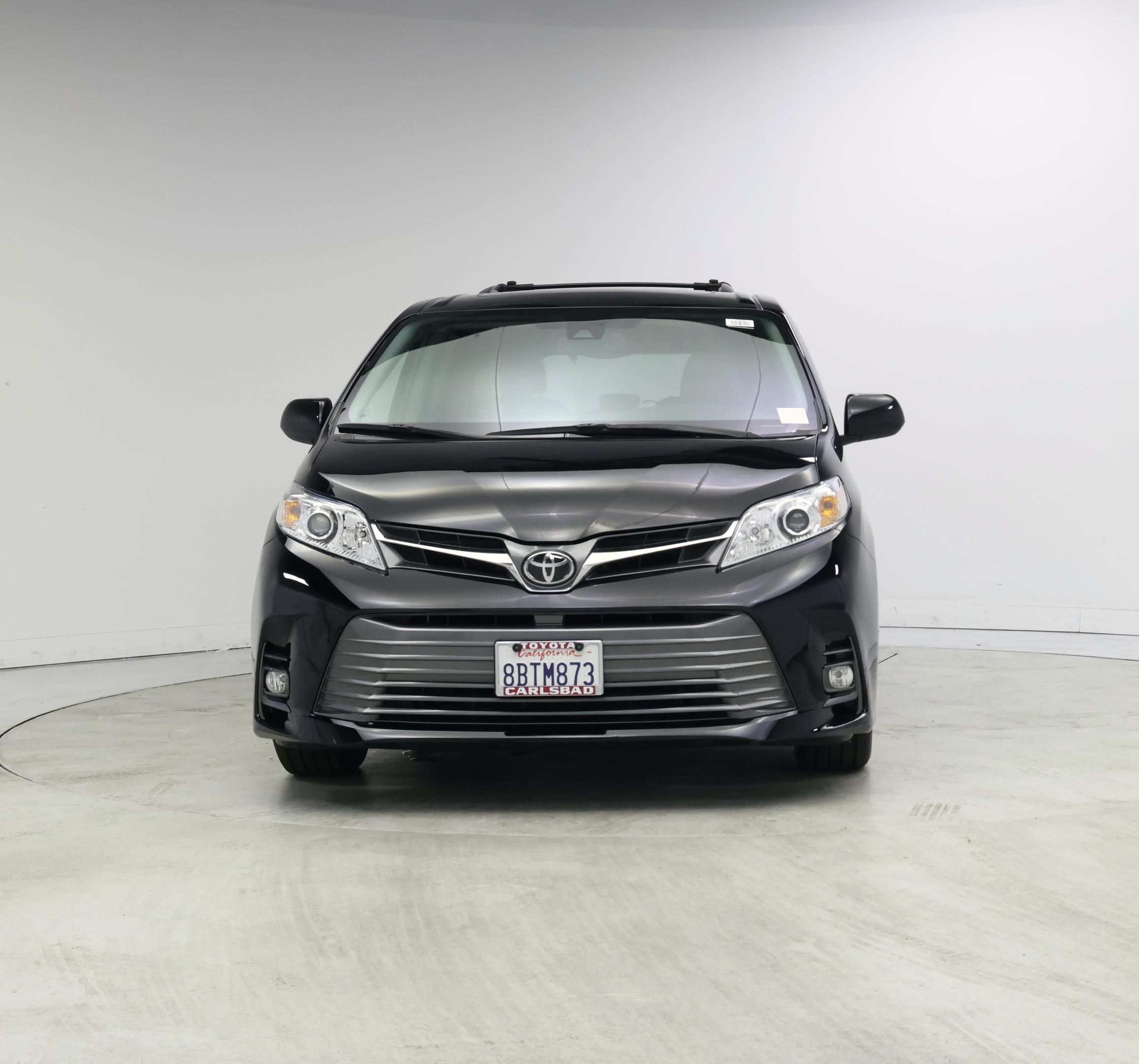 Thumbnail: 2018 Toyota Sienna - 5