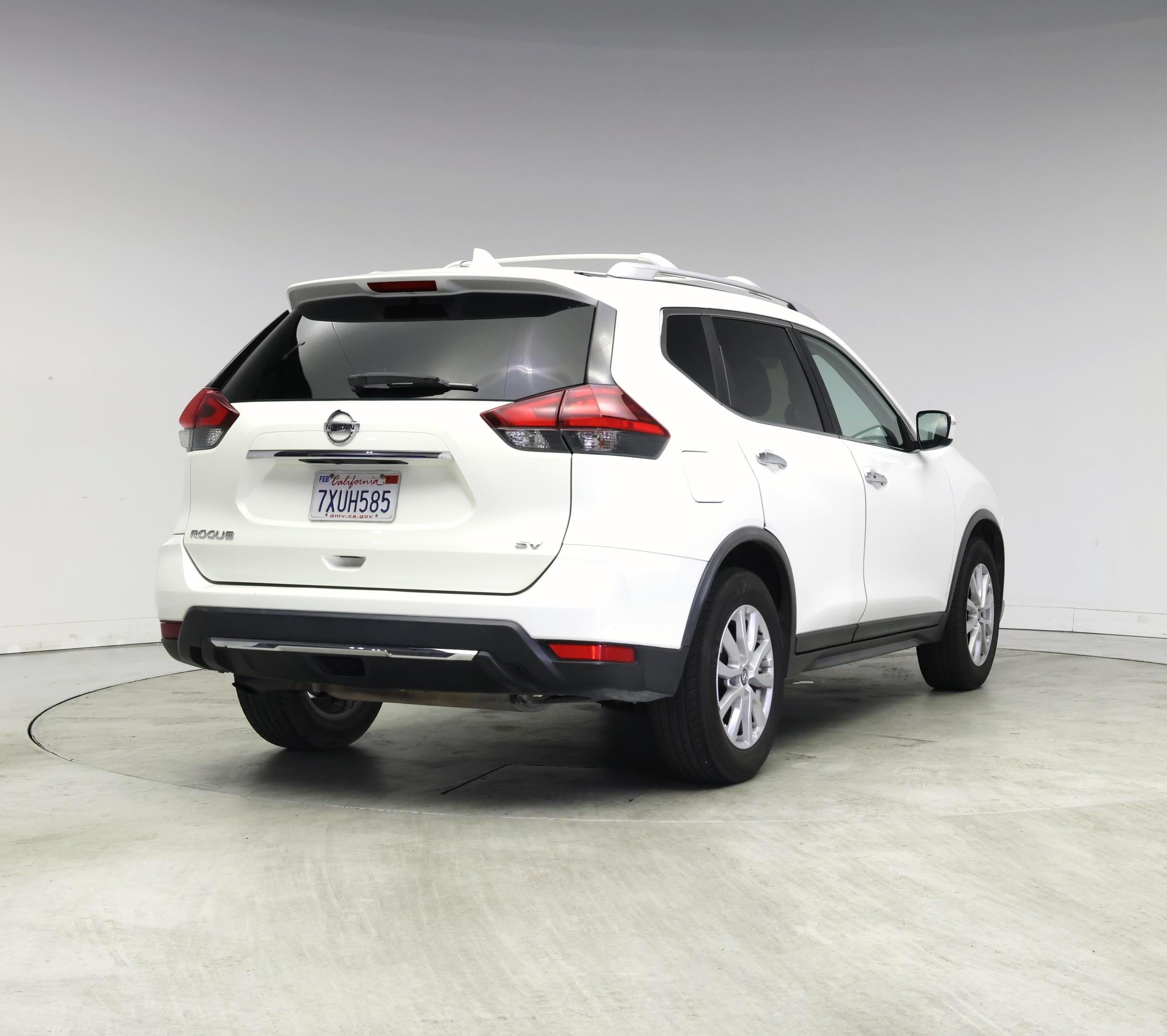 Thumbnail: 2017 Nissan Rogue - 8