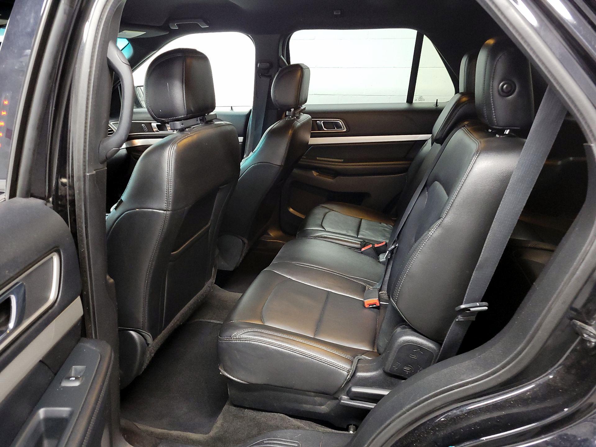 Thumbnail: 2016 Ford Explorer - 19