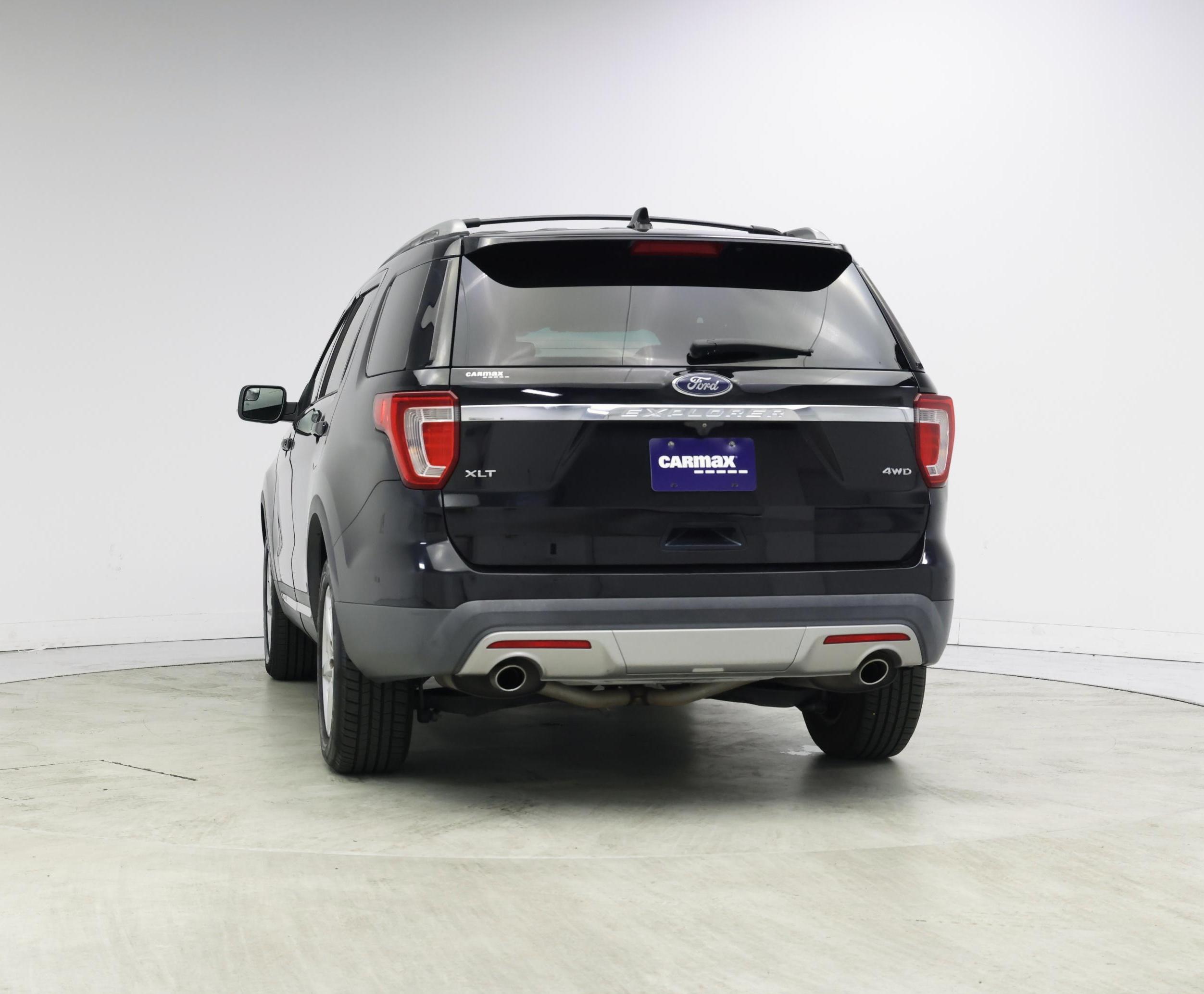 Thumbnail: 2016 Ford Explorer - 6