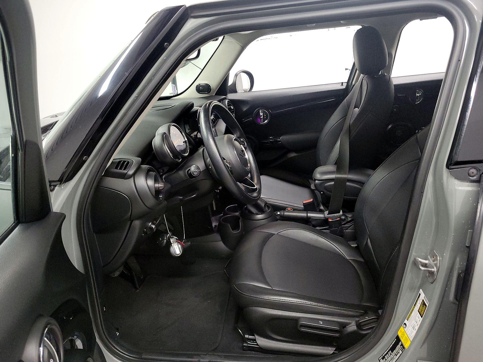 Thumbnail: 2019 MINI Cooper Hardtop - 11