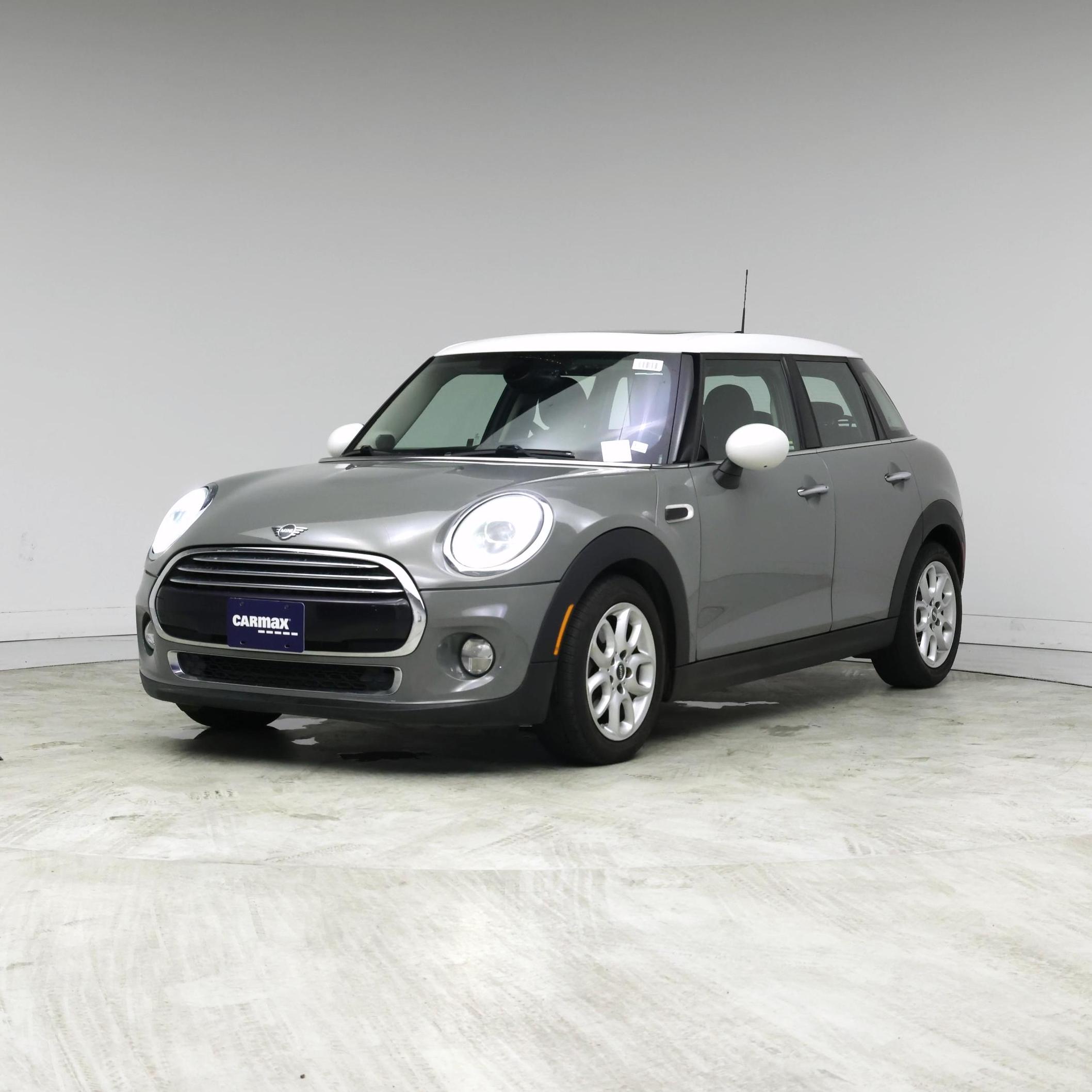 Thumbnail: 2019 MINI Cooper Hardtop - 4