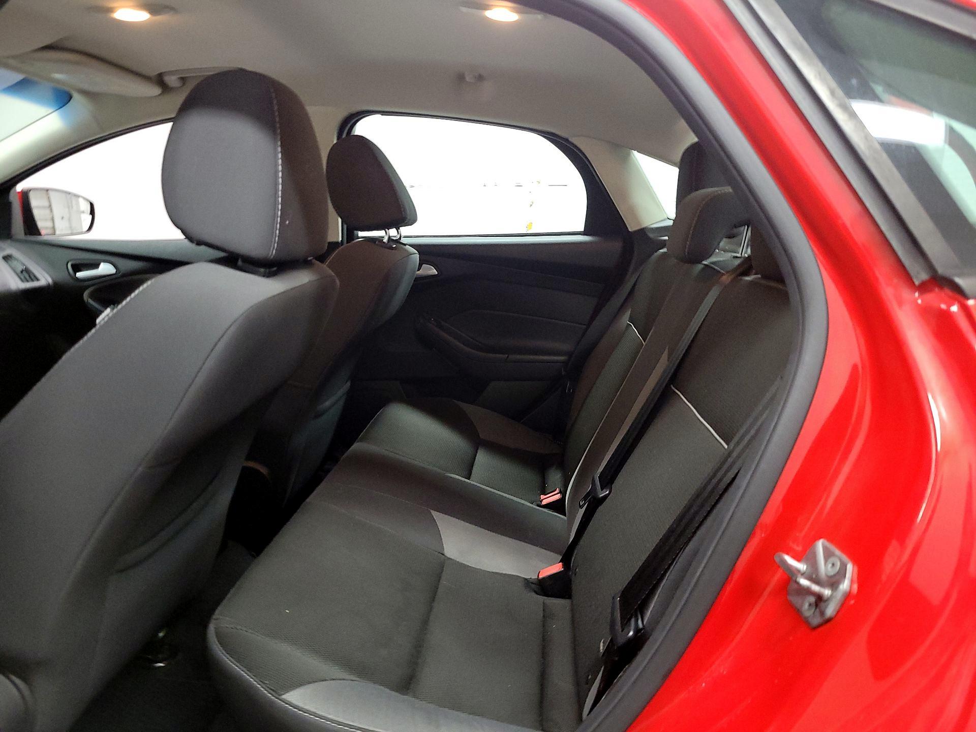 Thumbnail: 2014 Ford Focus - 16