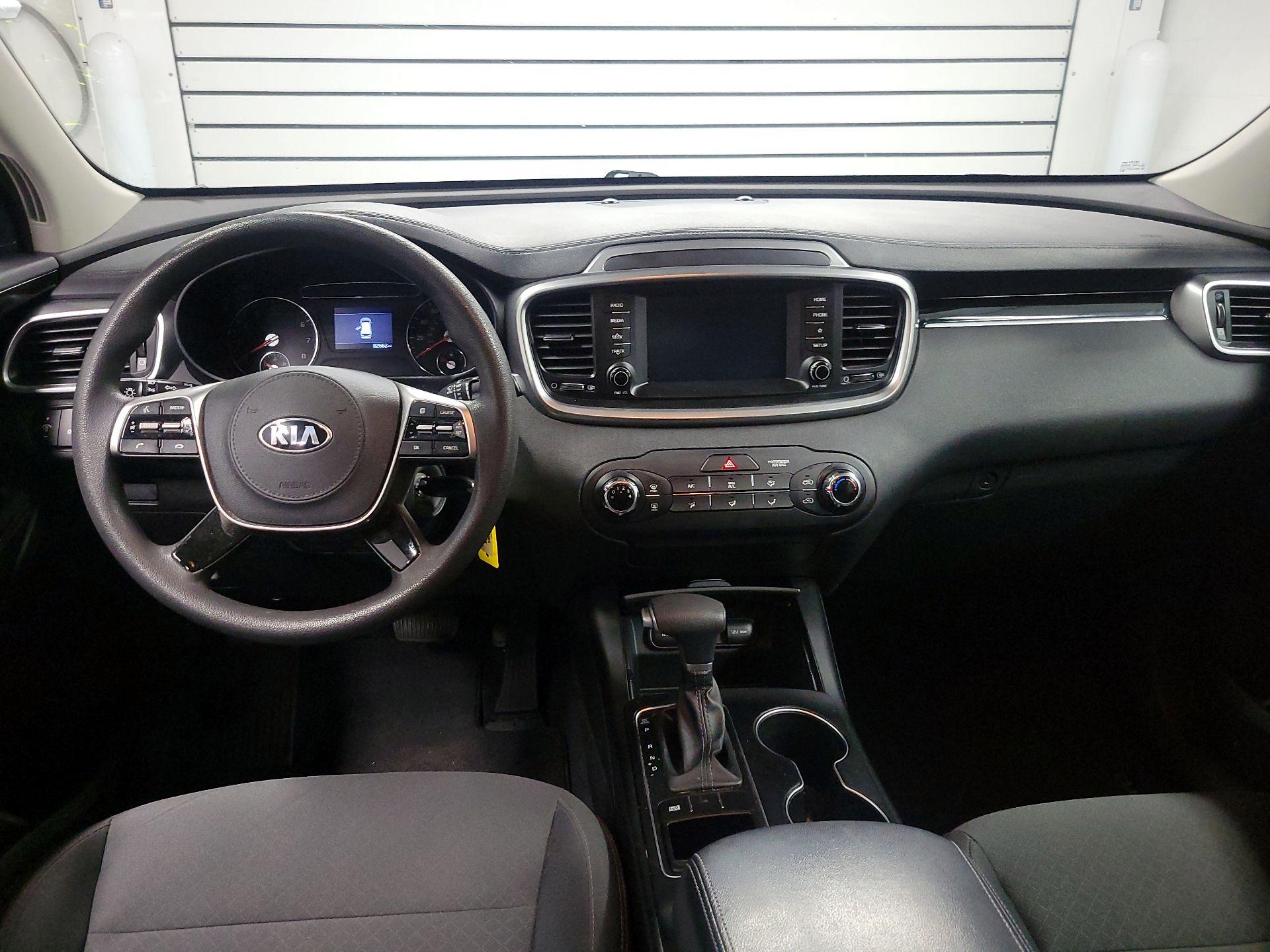 Thumbnail: 2020 Kia Sorento - 9