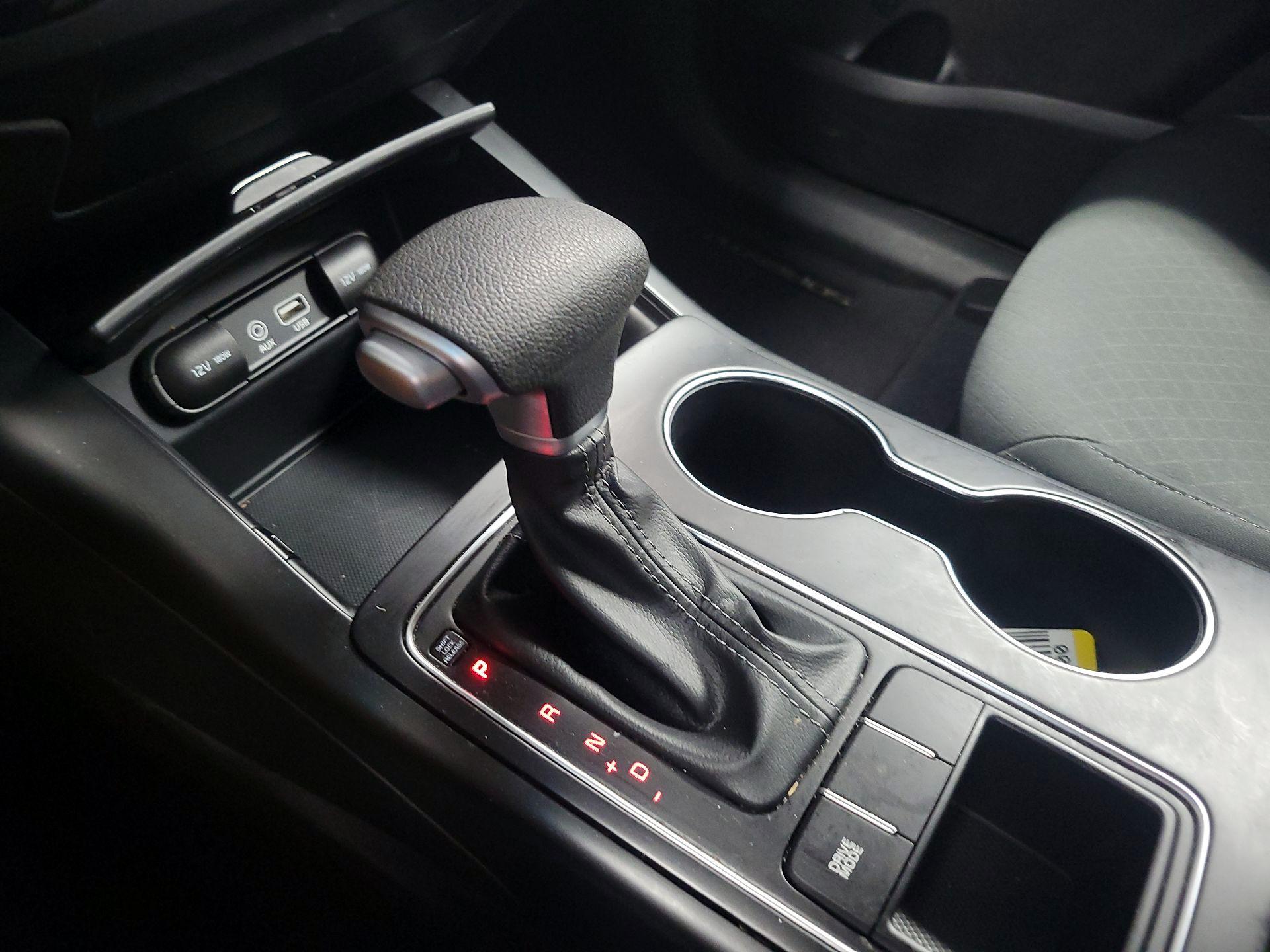 Thumbnail: 2020 Kia Sorento - 17